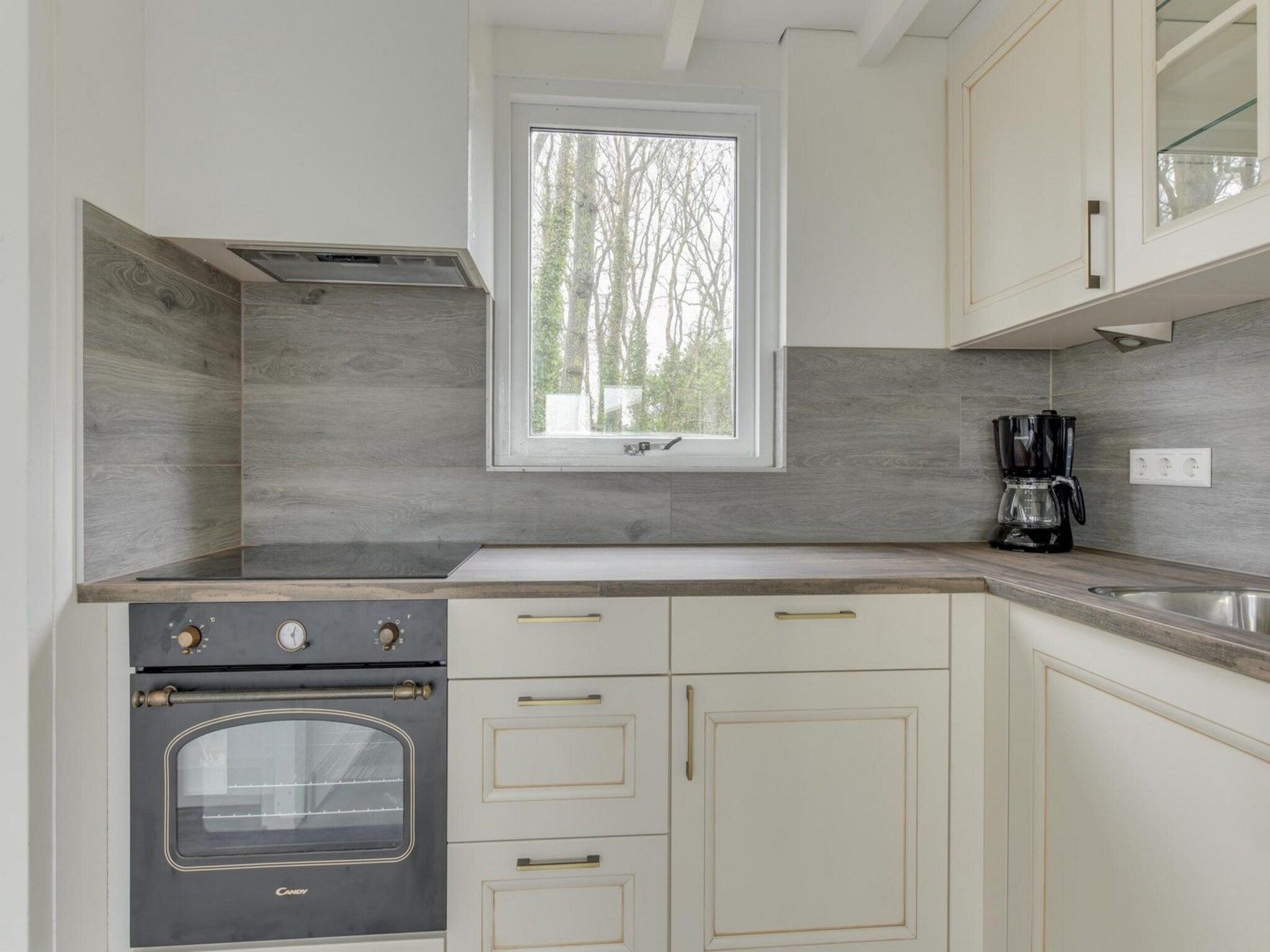 De keuken van Gudea 1 in Sint Maartensbrug