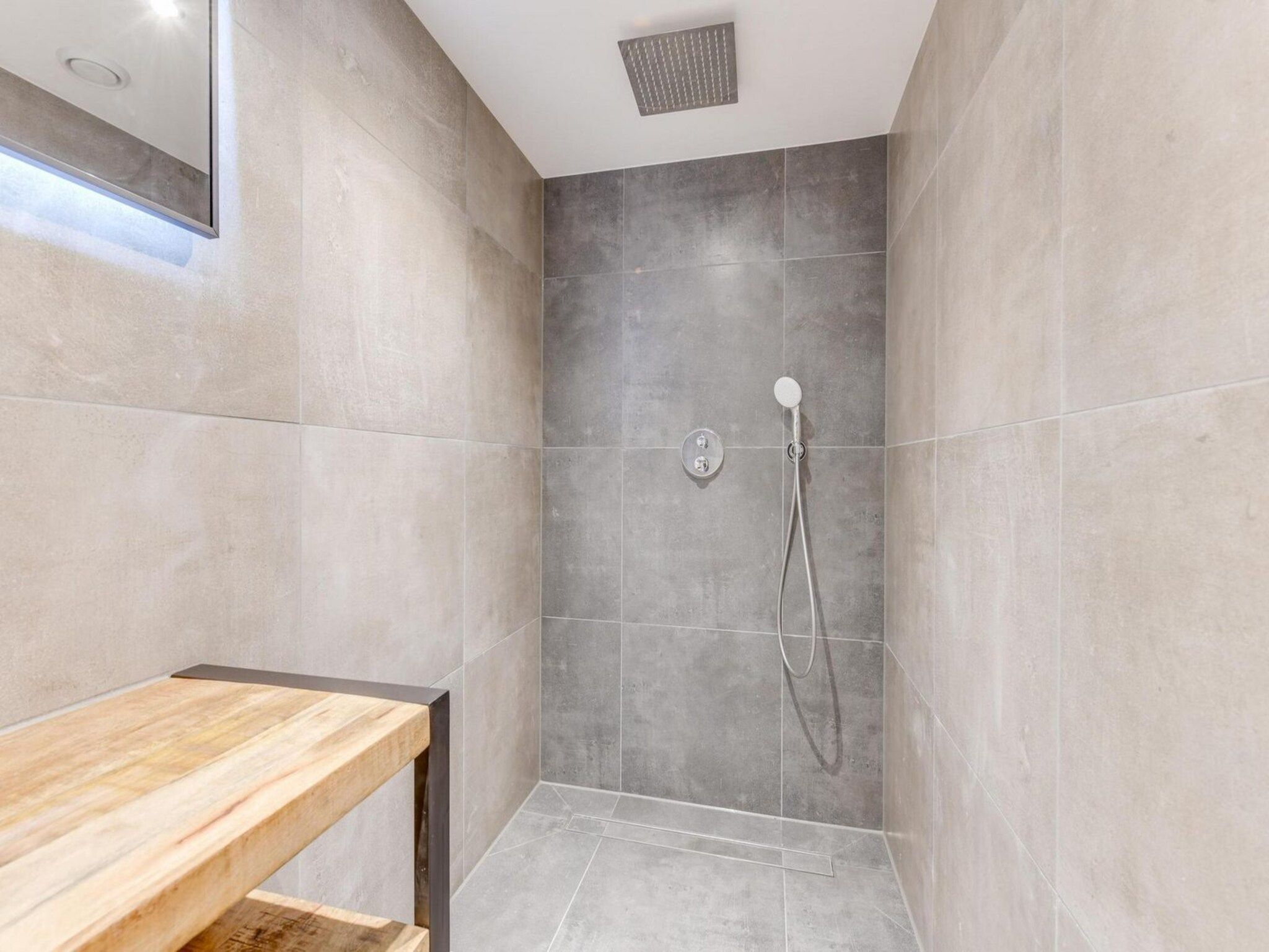 De badkamer van Gudea 1 in Sint Maartensbrug