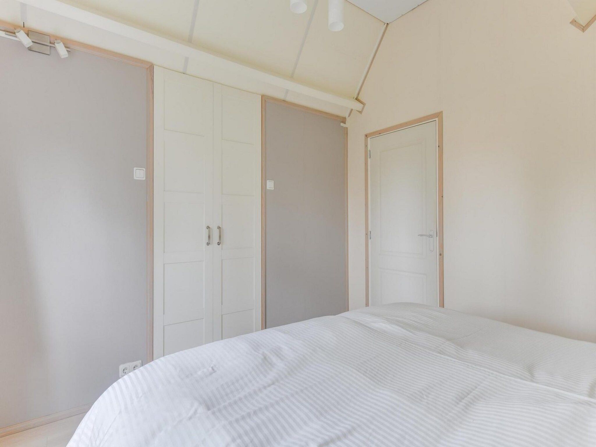 Een slaapkamer van Gudea 1 in Sint Maartensbrug