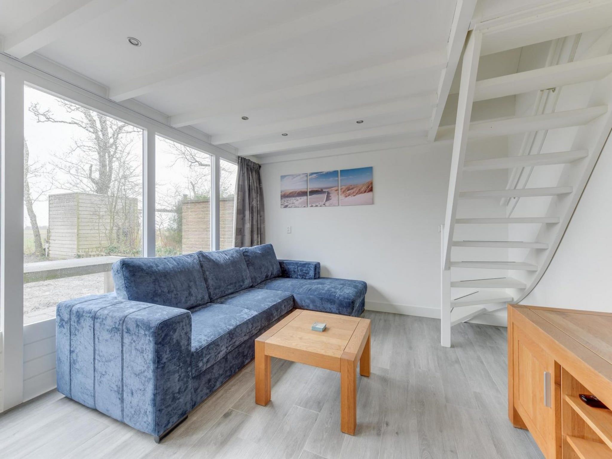 De woonkamer van Gudea 1 in Sint Maartensbrug