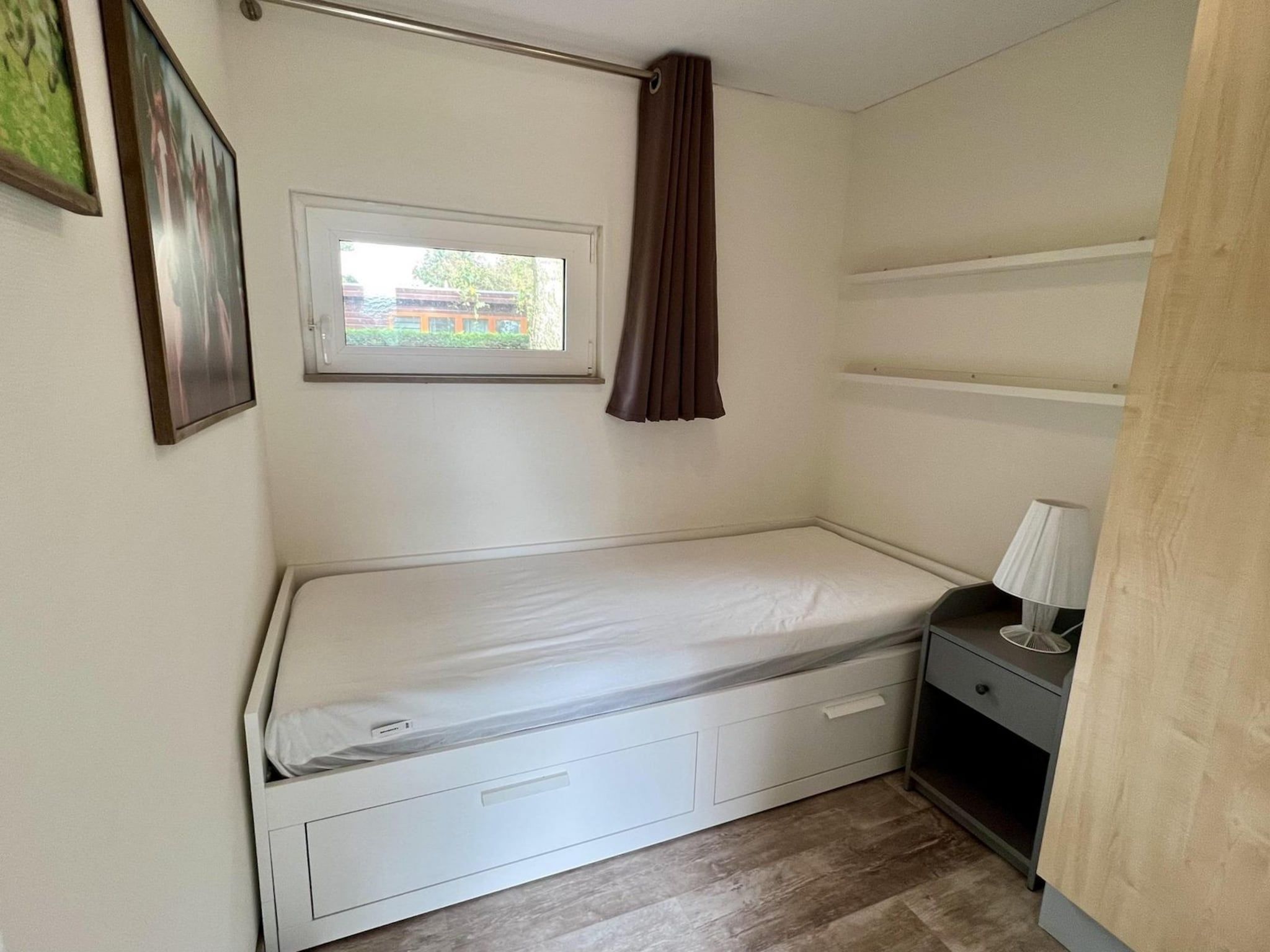 Een slaapkamer van Campanula 208 in Sint Maartenszee