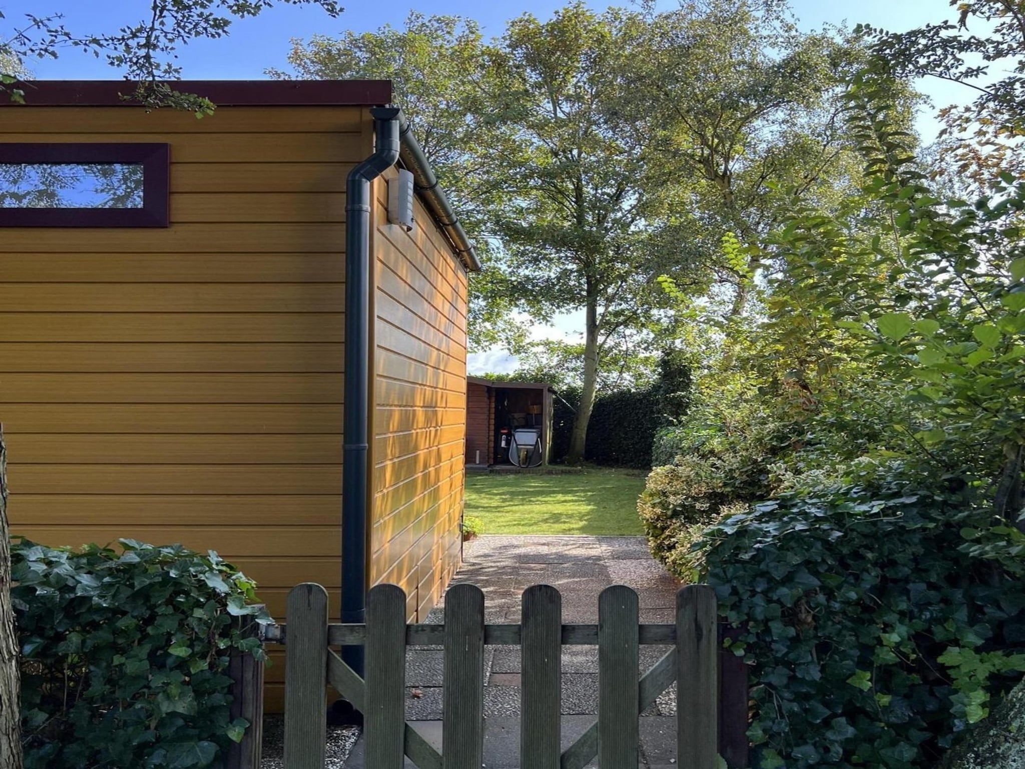 De tuin van Campanula 208 in Sint Maartenszee