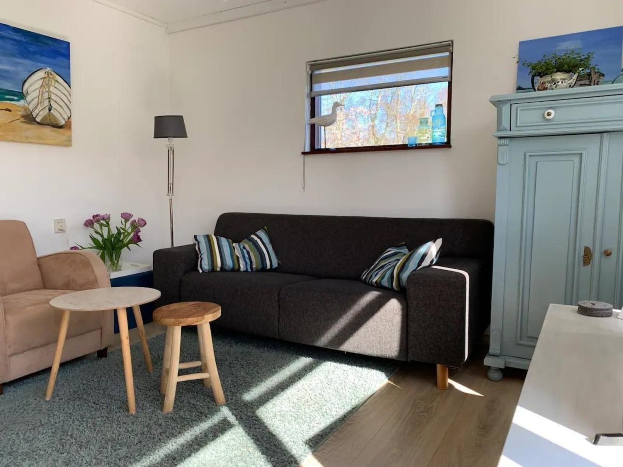 De woonkamer van Eureka 061 in Sint Maartenszee