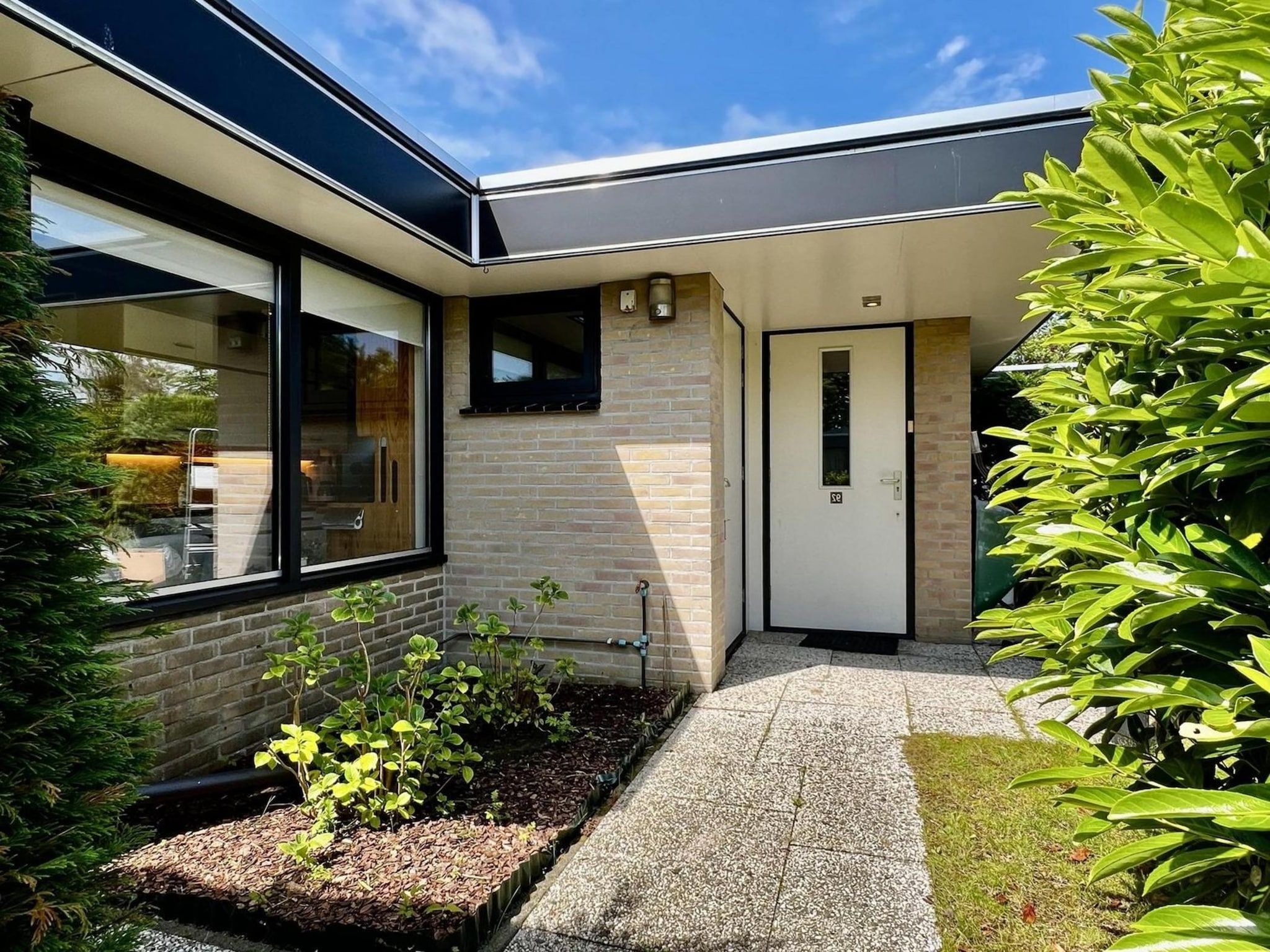 De buitenkant van Wildrijk 092 -"C'est la vie" in Sint Maartenszee