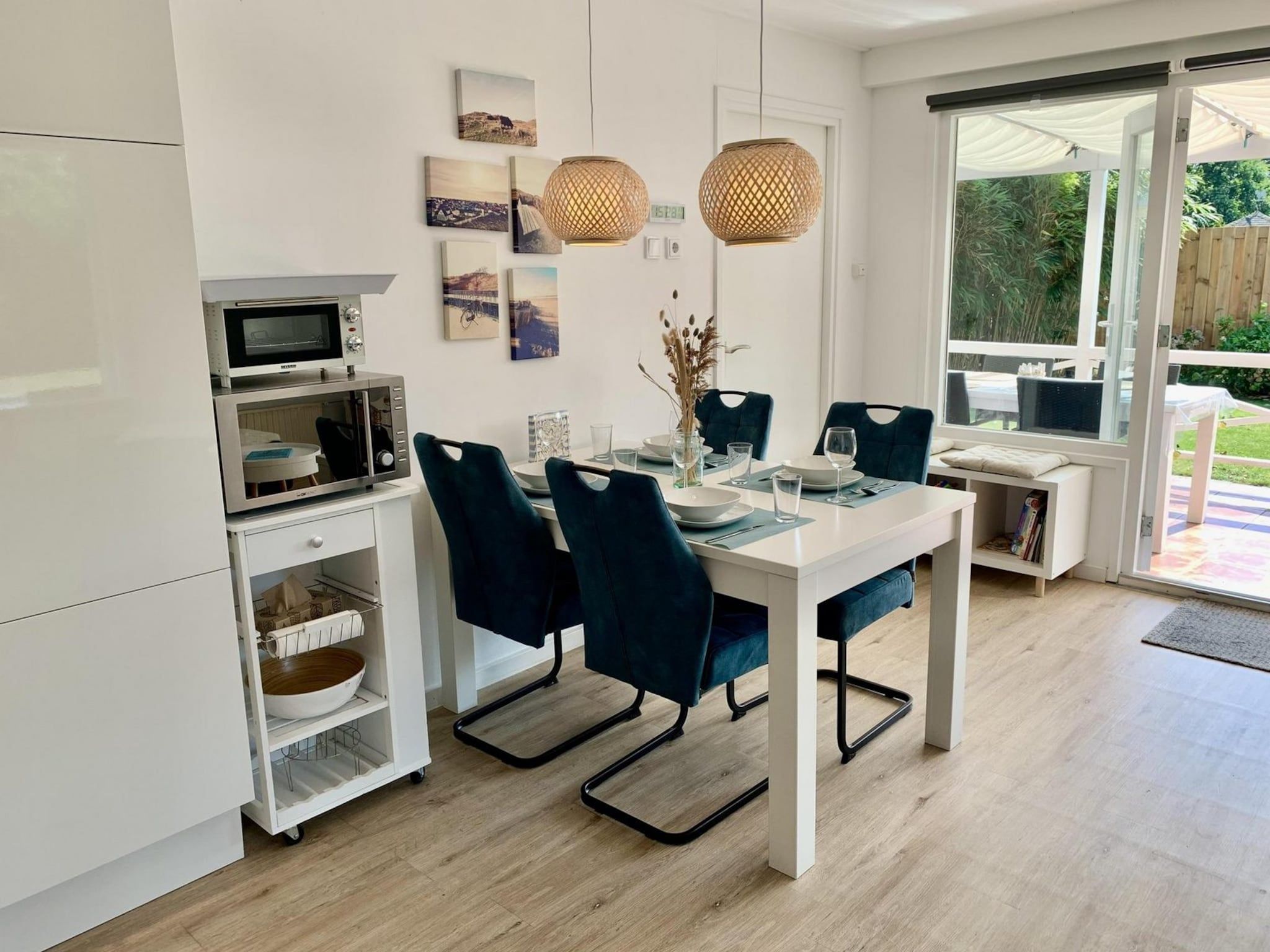 De eetkamer van Eureka 075 in Sint Maartenszee