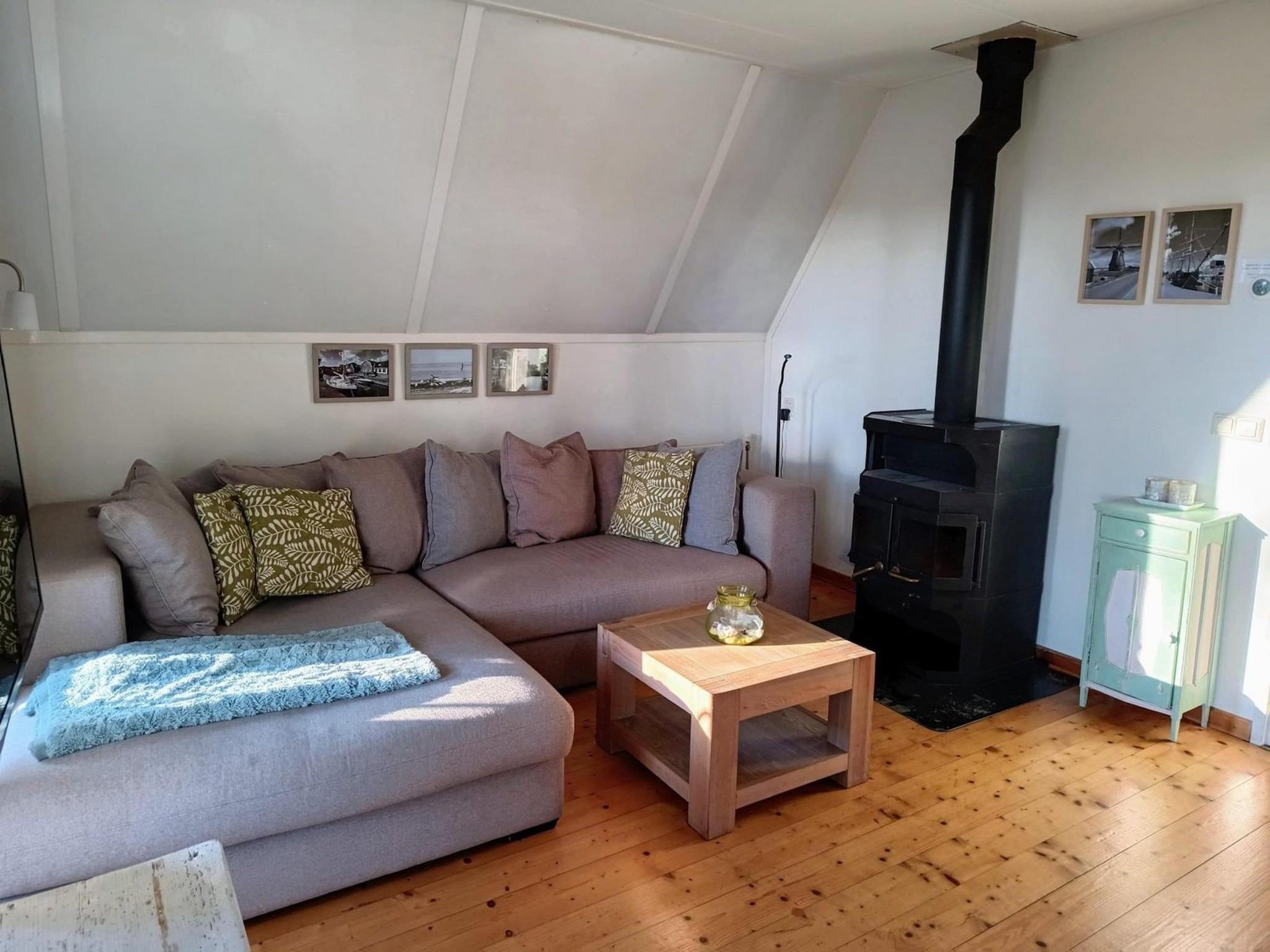De woonkamer van Vogelvrij 3 in Sint Maartenszee