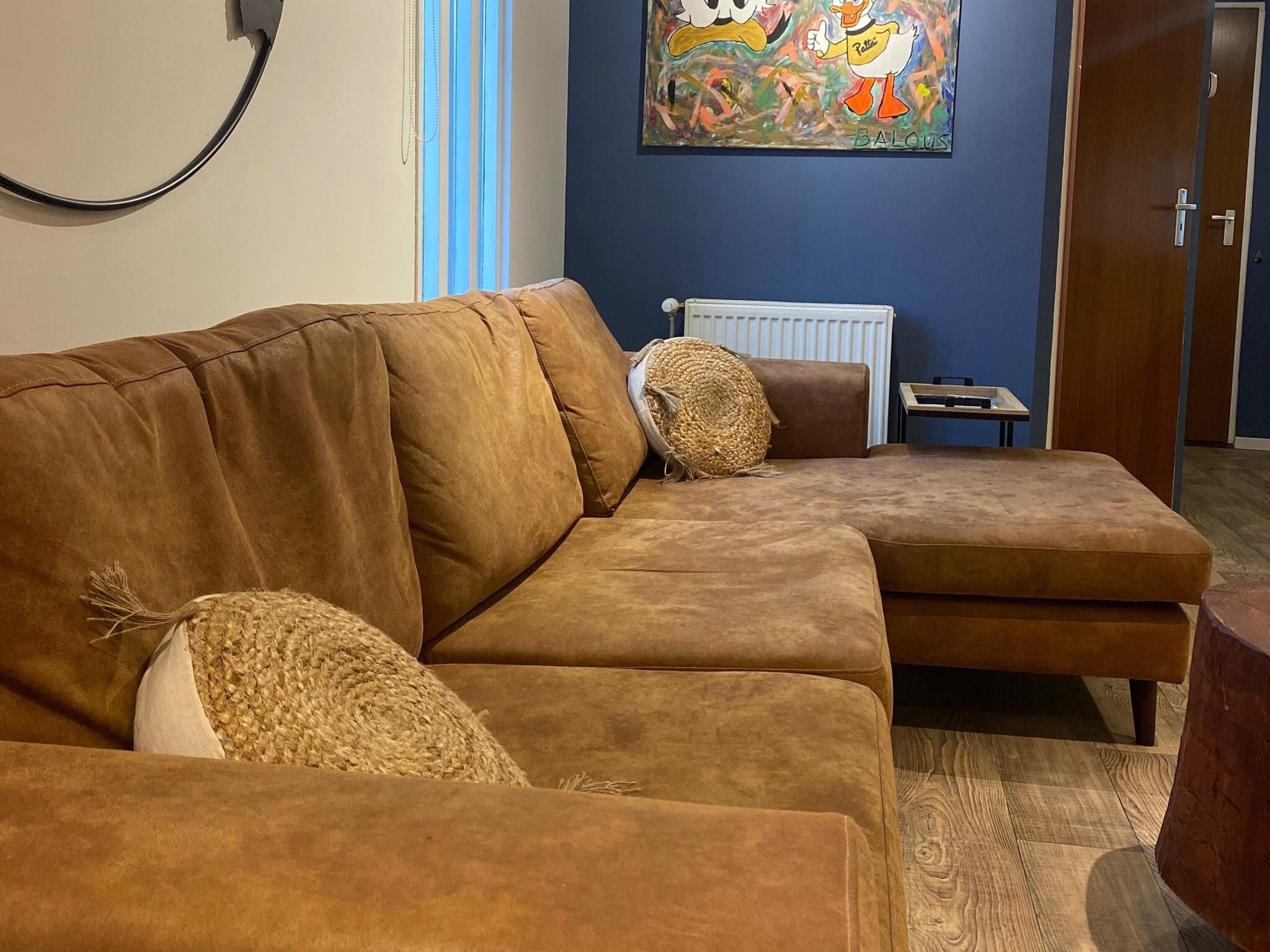 De woonkamer van VT101 in Tzummarum