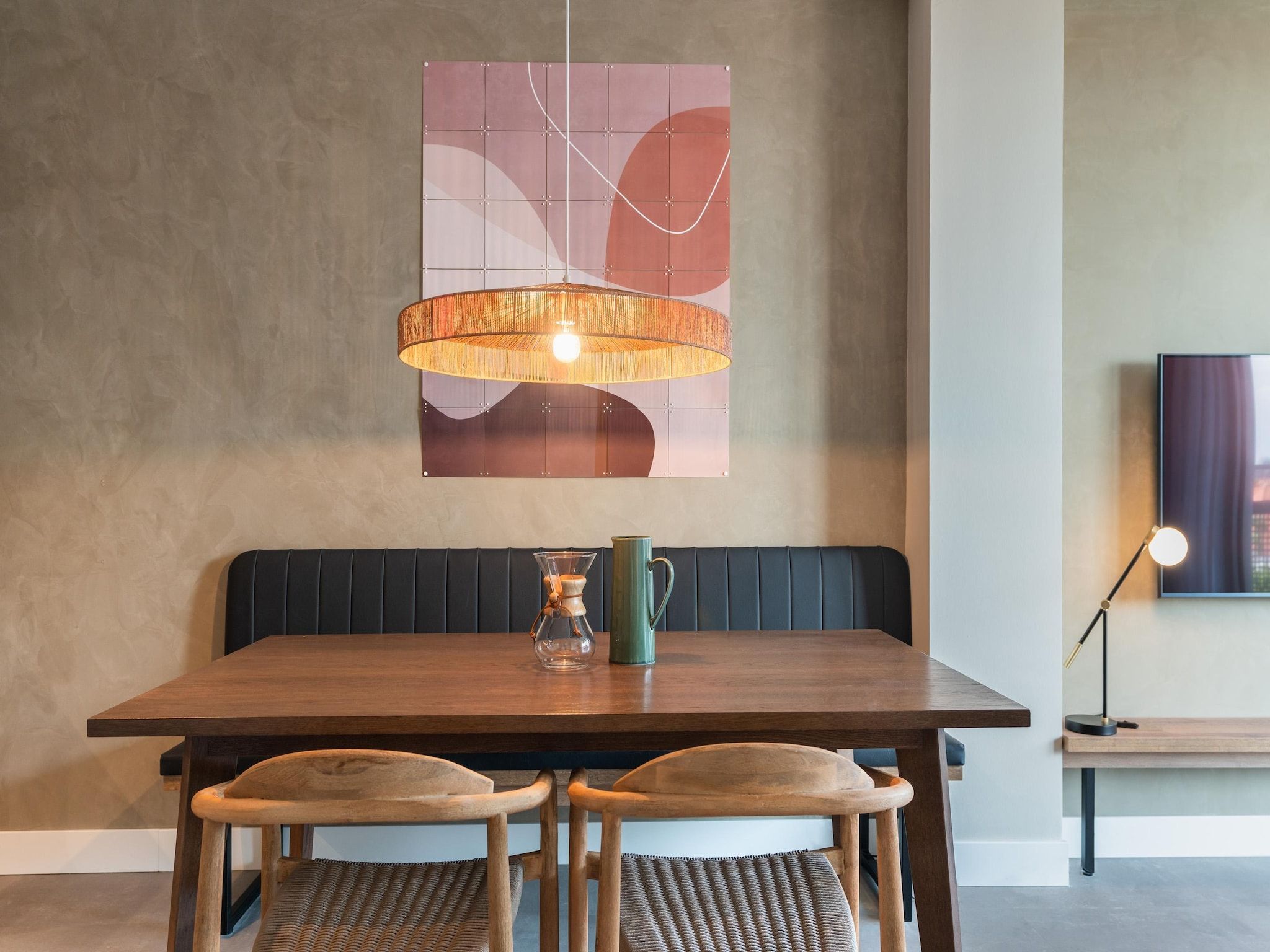 De eetkamer van Walden 4 in Den  Haag