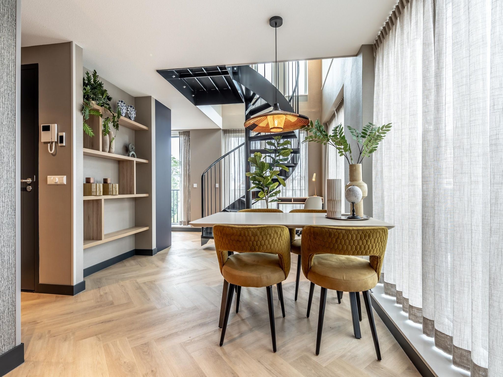De eetkamer van Delft 3B in Delft