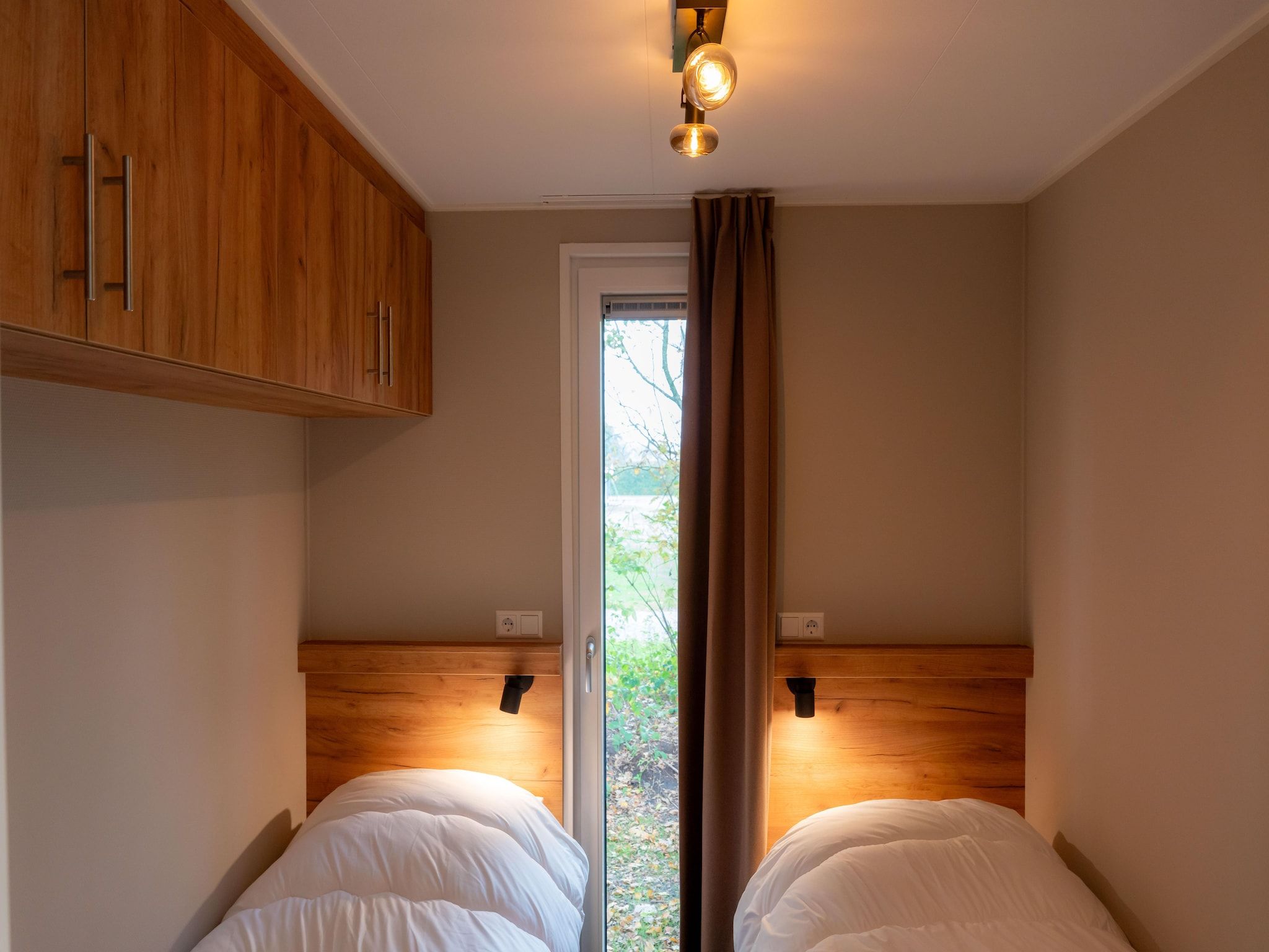 Een slaapkamer van Oan't Wetter in Sint Nicolaasga