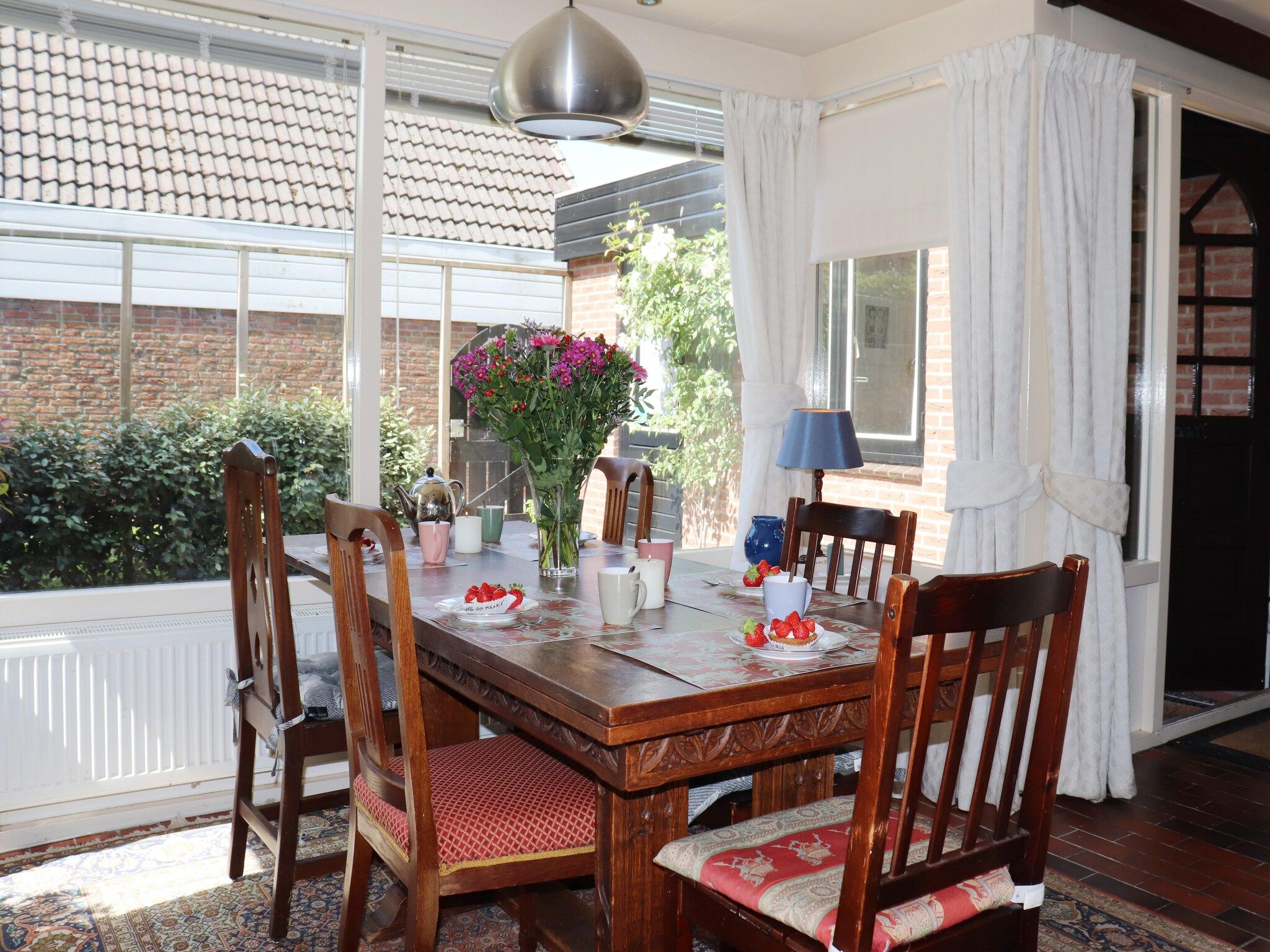 De eetkamer van Constance in Noordwijkerhout