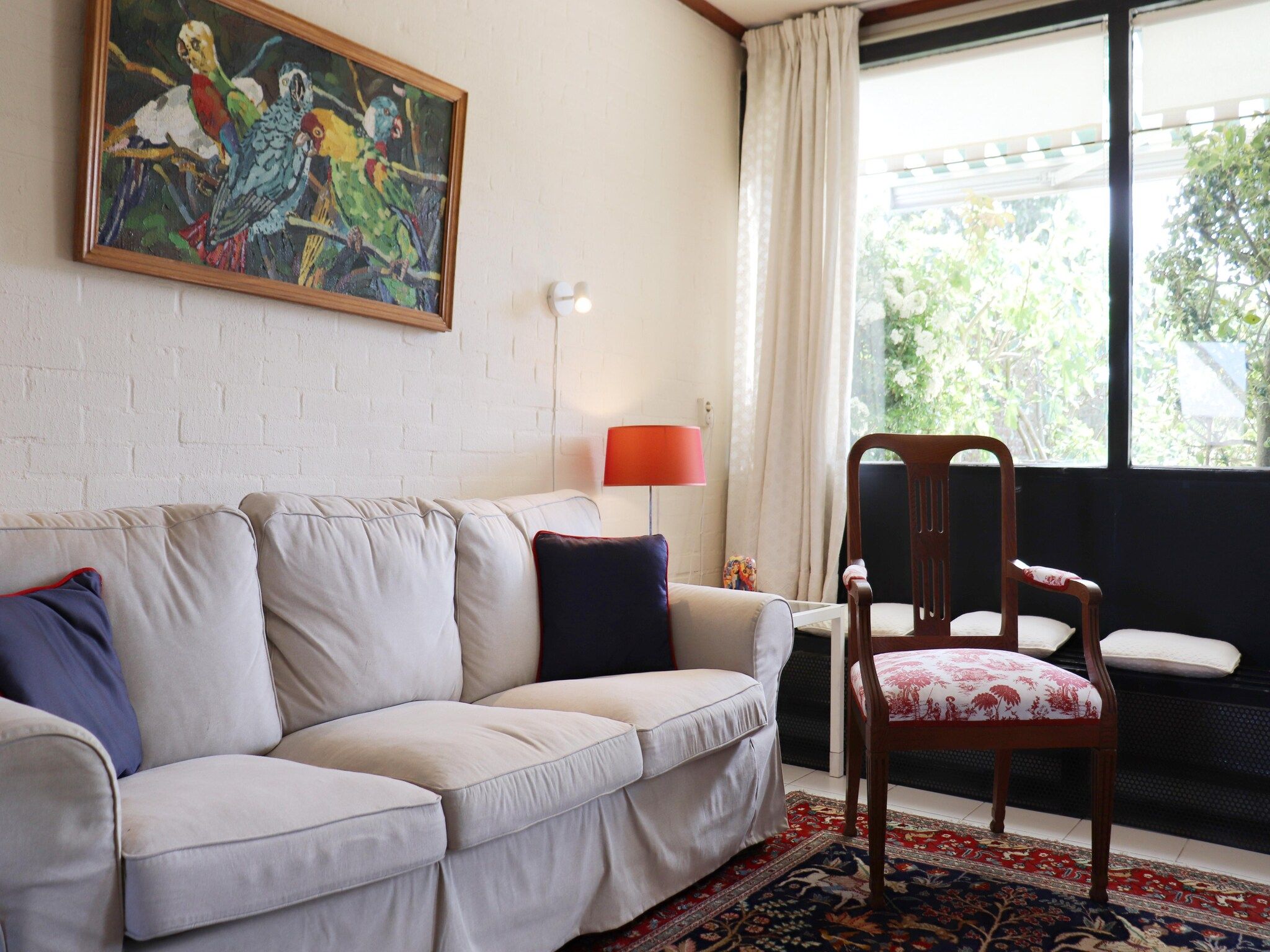 De woonkamer van Constance in Noordwijkerhout