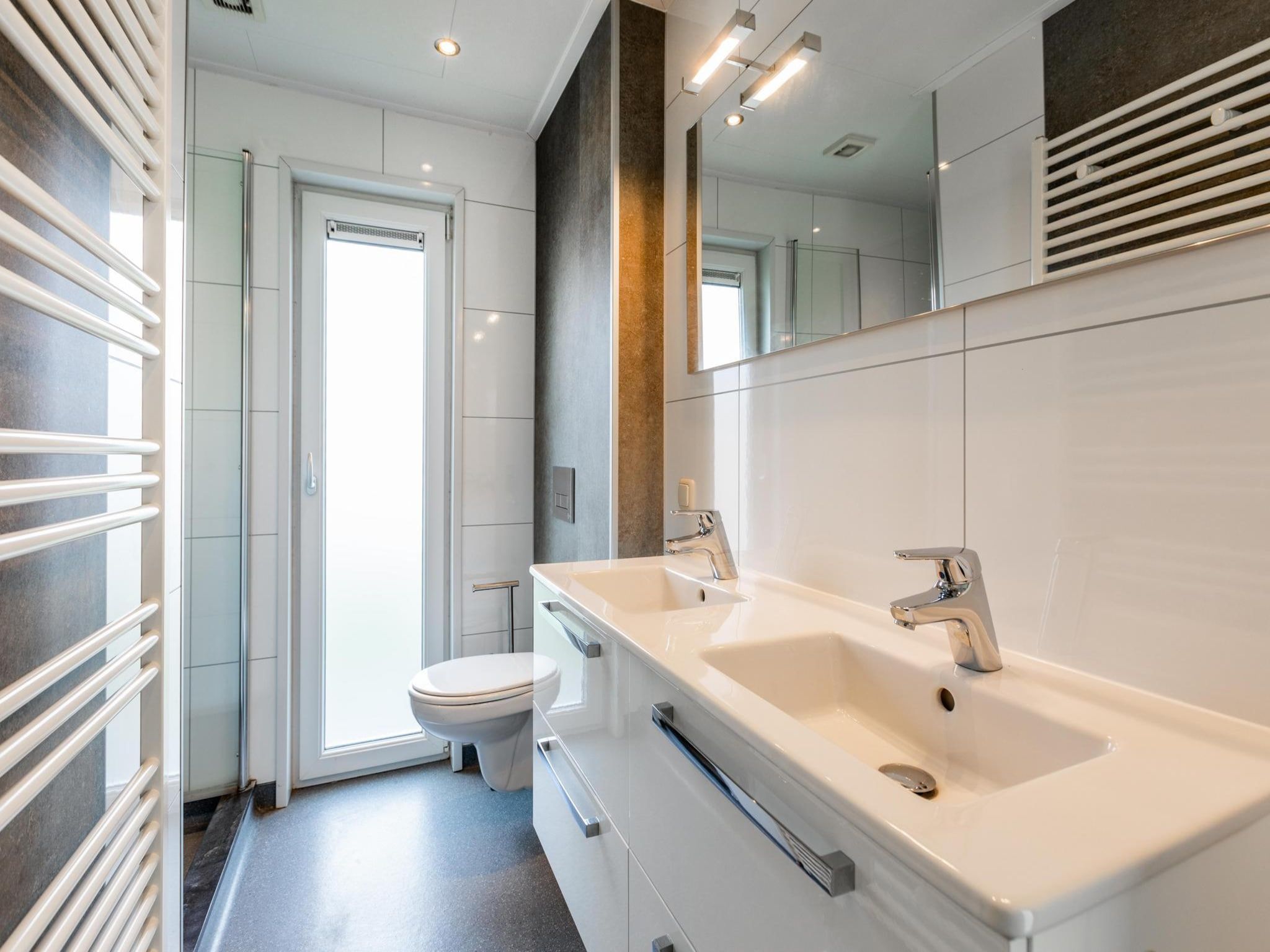 De badkamer van Ravenbosch - Sauna in Bemelen