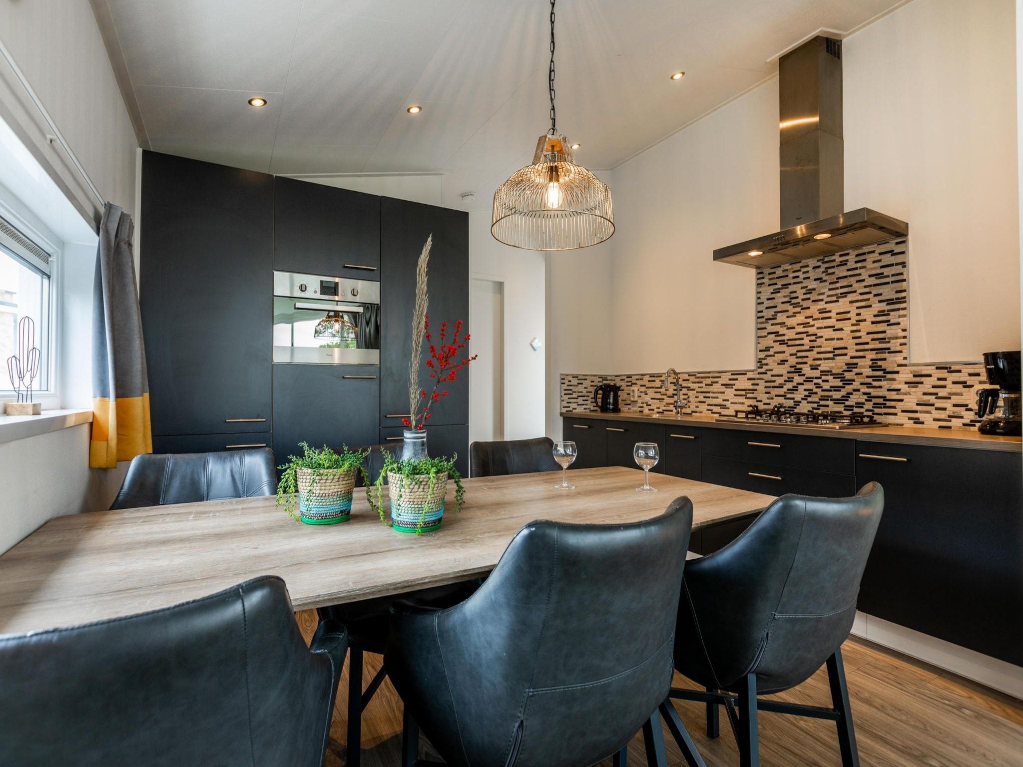 De eetkamer van Ravenbosch - Garden Shed in Bemelen