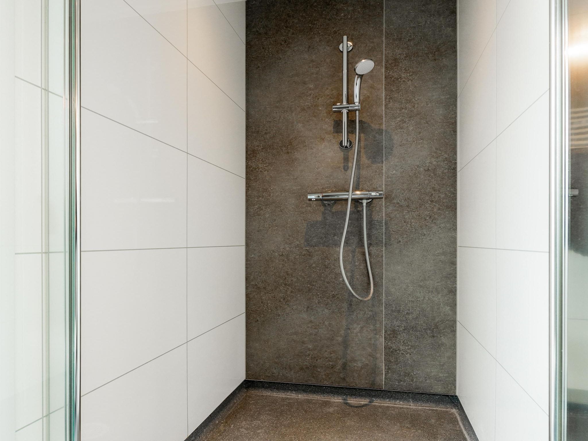 De badkamer van Ravenbosch - Garden Shed in Bemelen