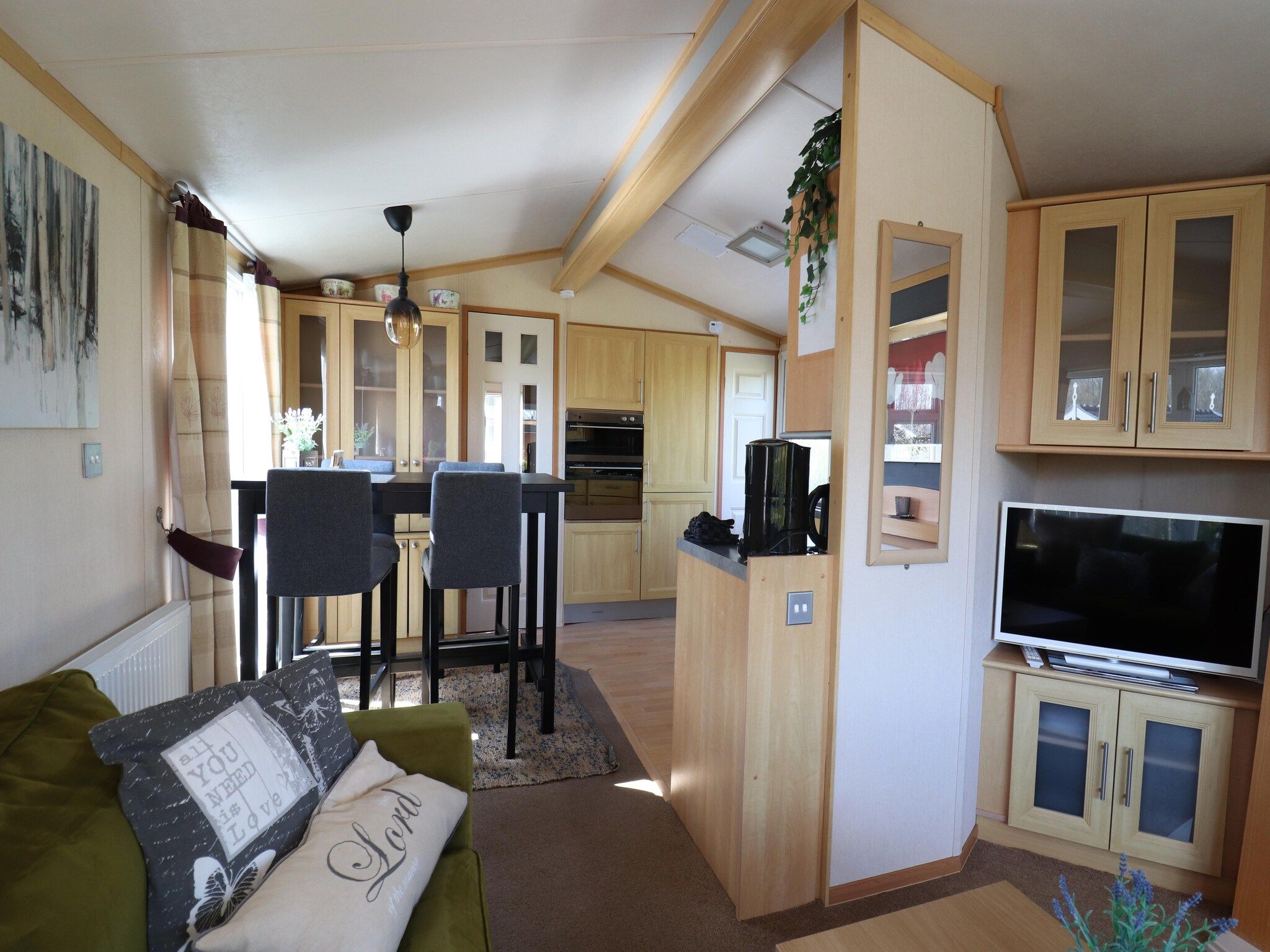 De woonkamer van VT 66 in Tzummarum