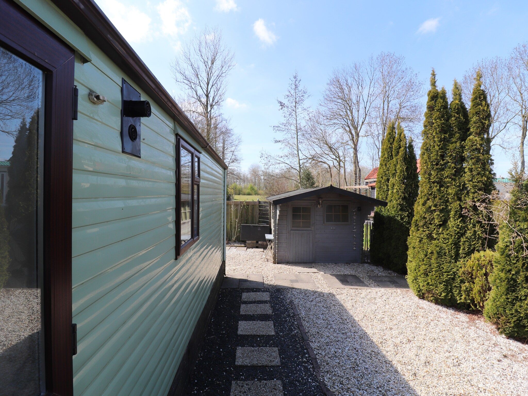 De buitenkant van VT 66 in Tzummarum