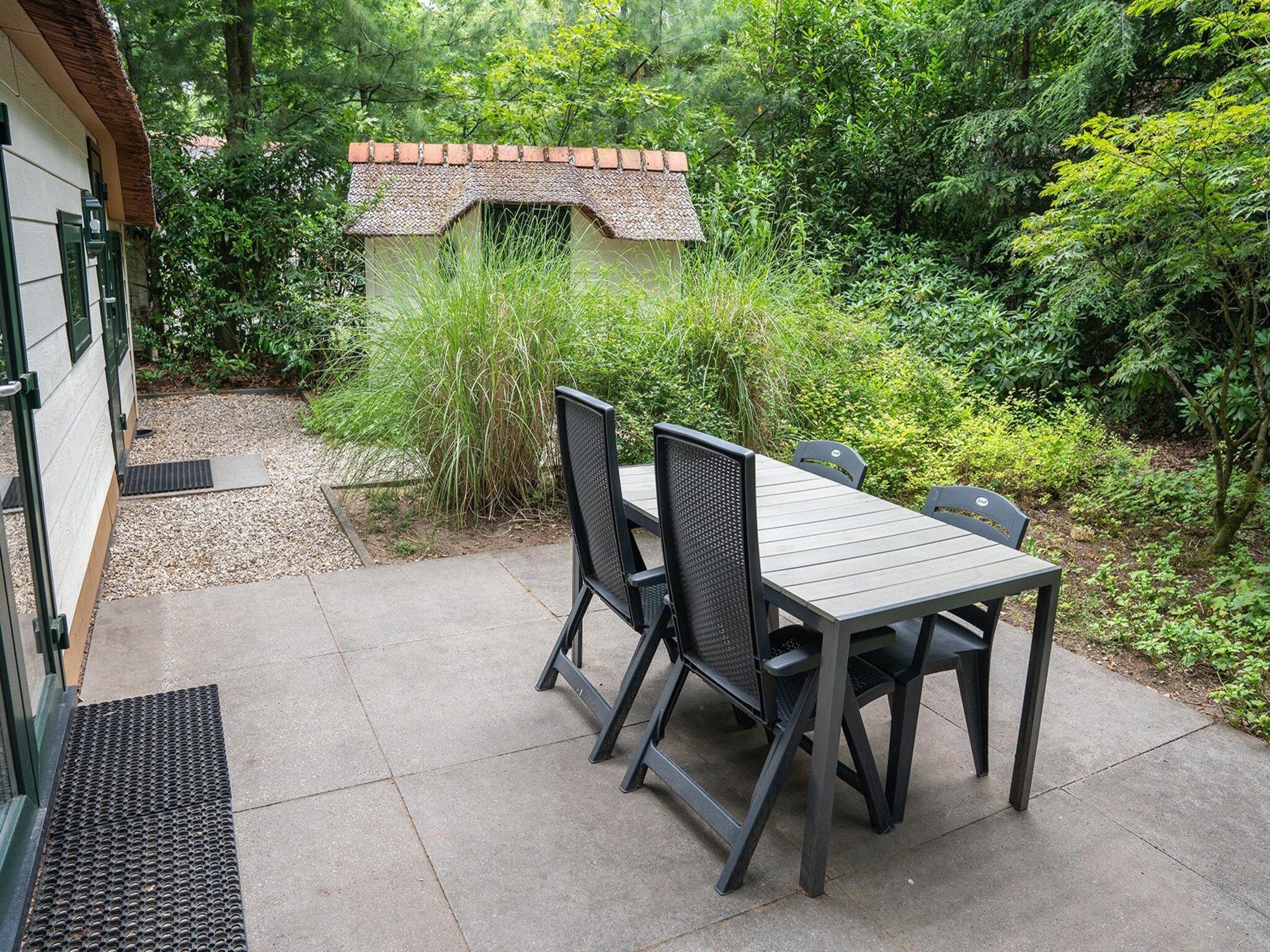 Het terras van Heivlinder 4p in Ermelo