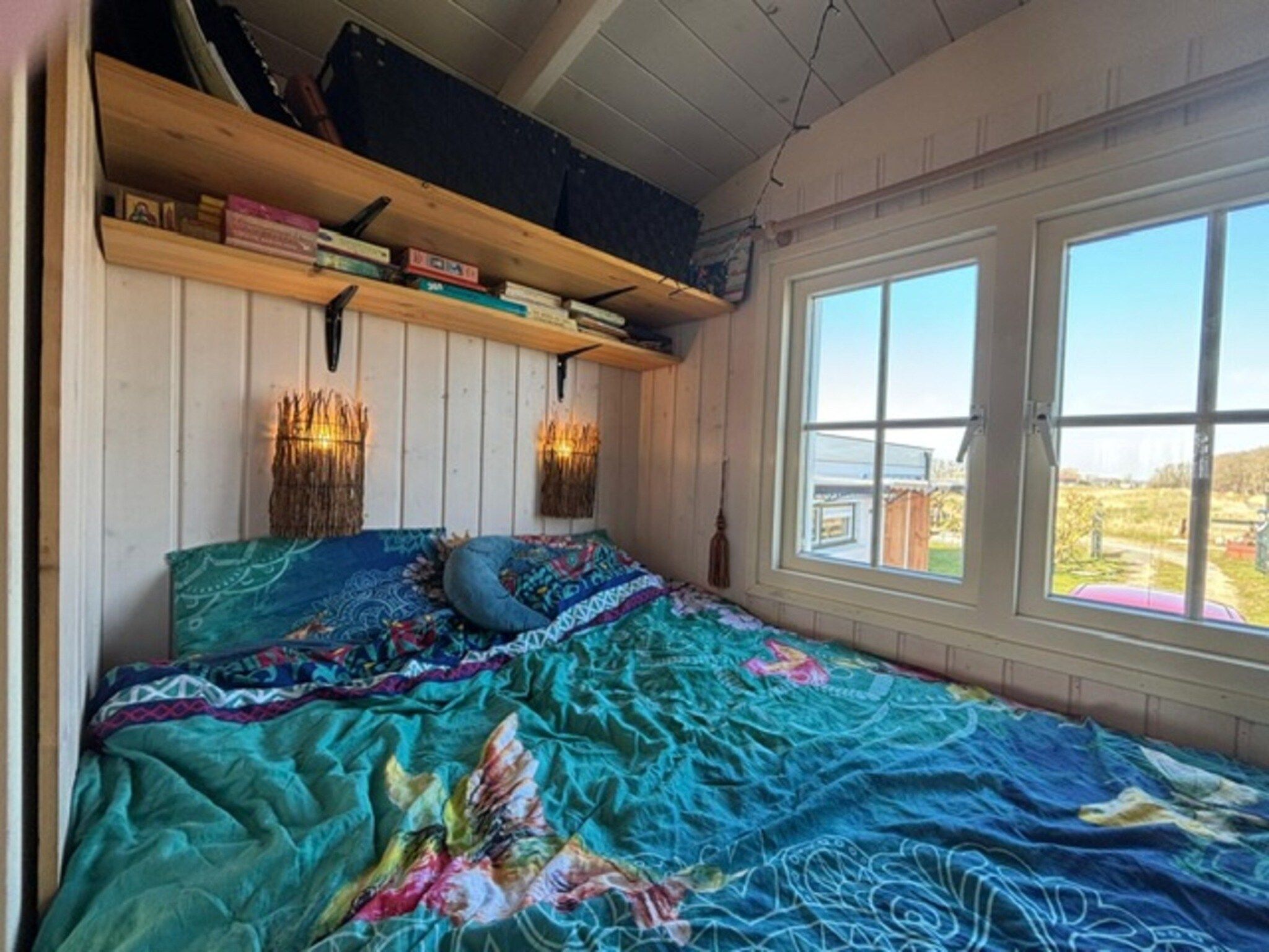 Een slaapkamer van Era Nova in 't Zand
