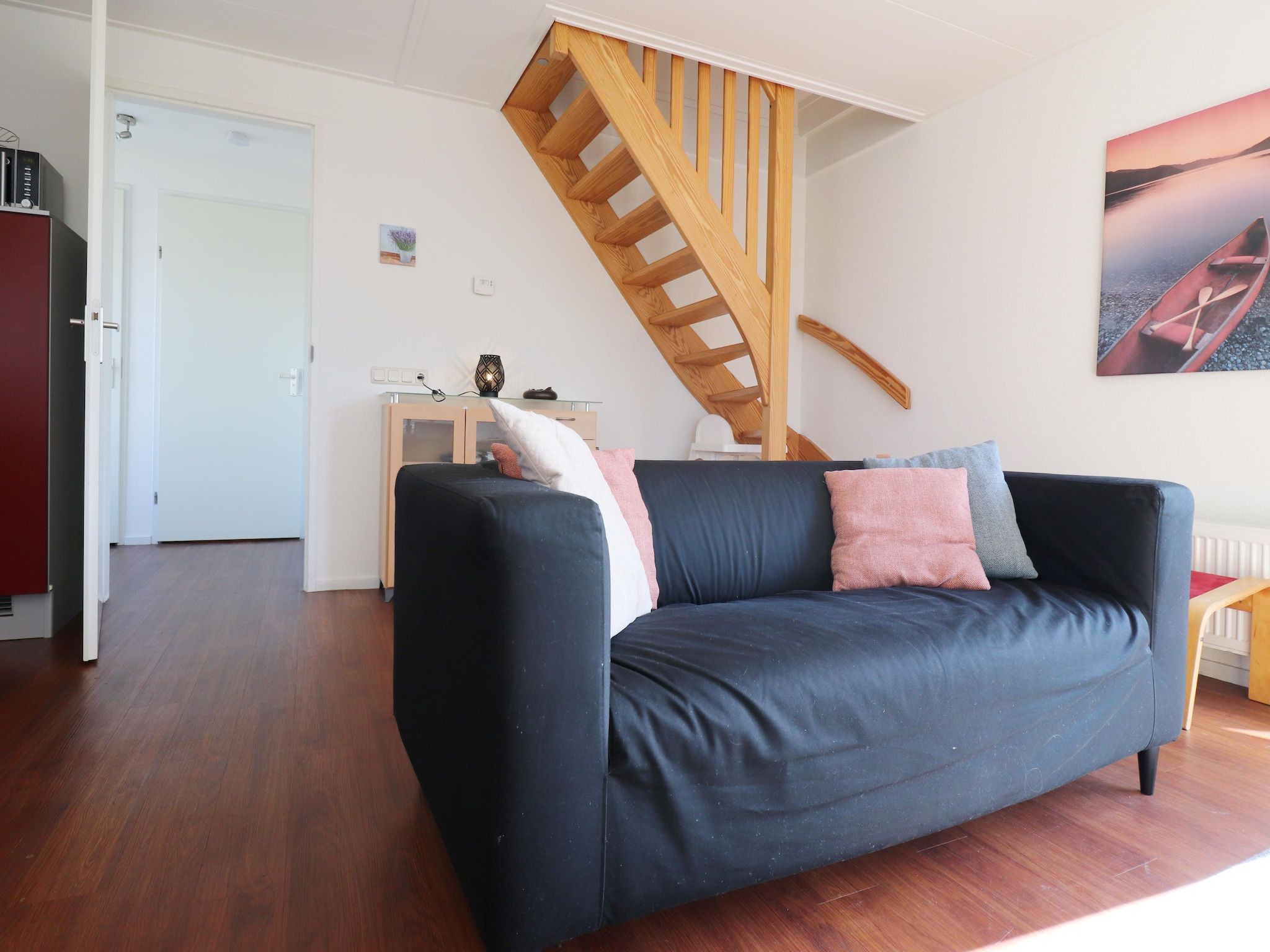 De woonkamer van Bargereed 90 in Tzummarum