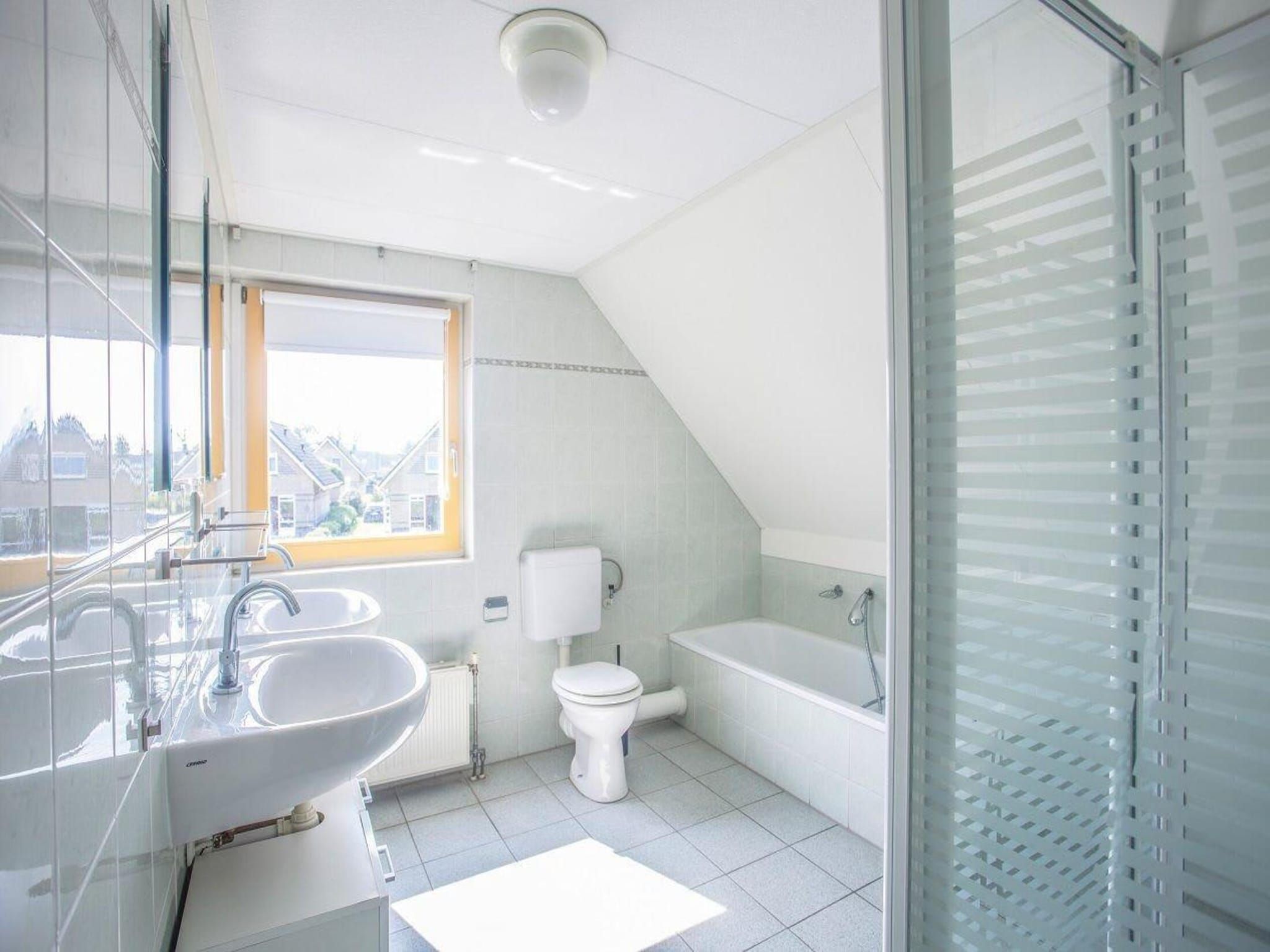 De badkamer van Dijkhuis 4 in Medemblik