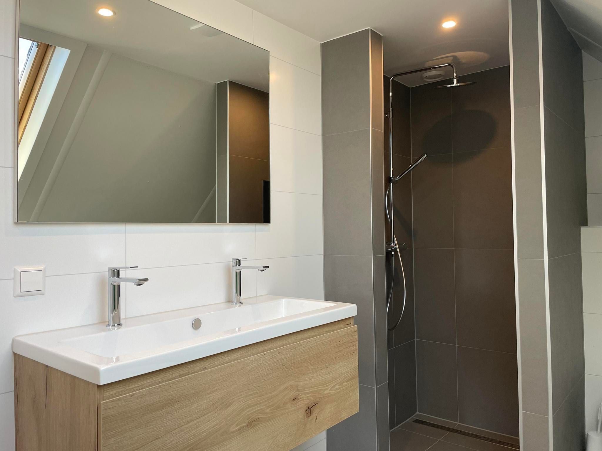 De badkamer van Dijkhuis Wellness 6 in Medemblik