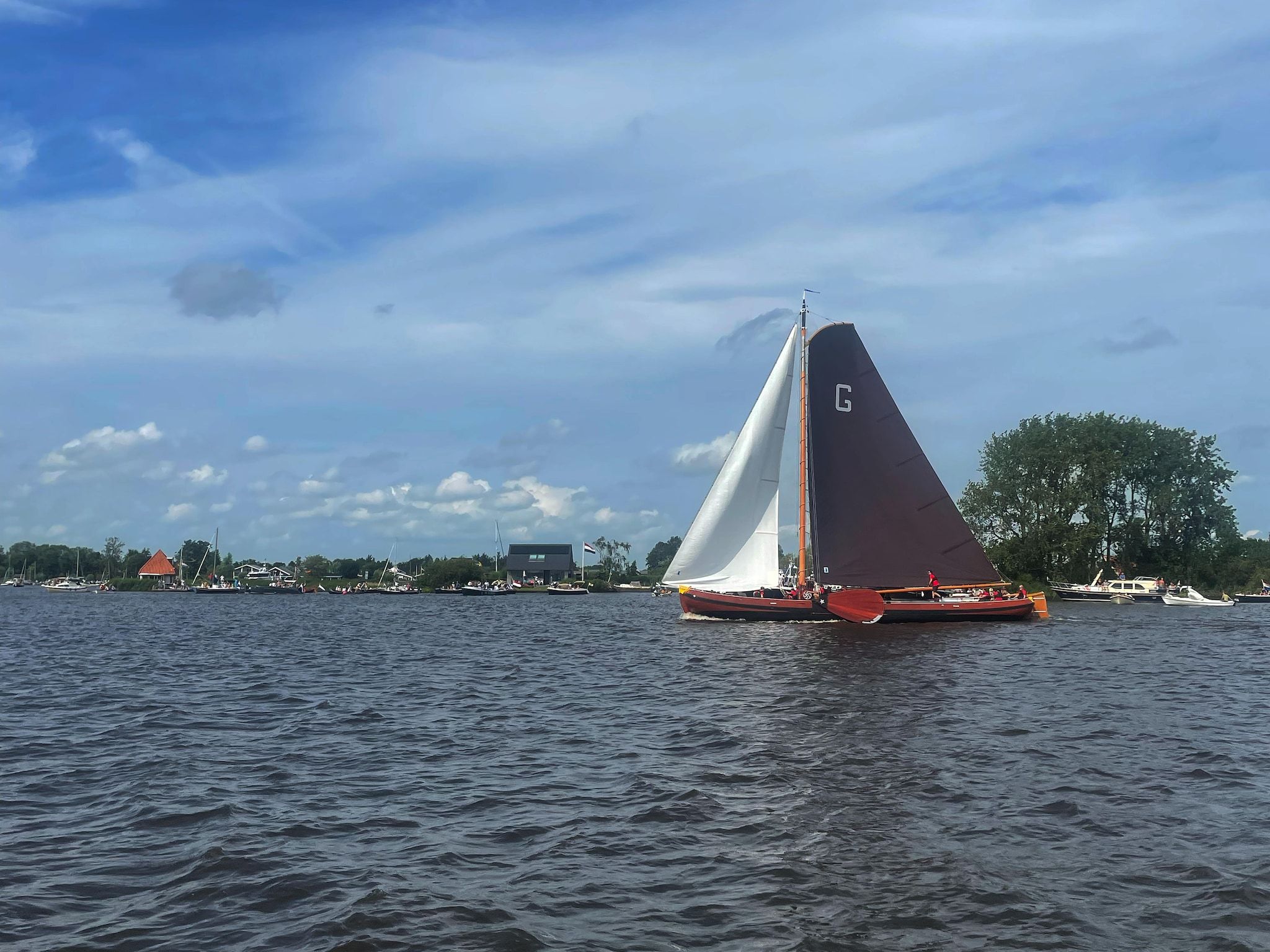De omgeving van RiggelBrug Sneekermeer in Offingawier