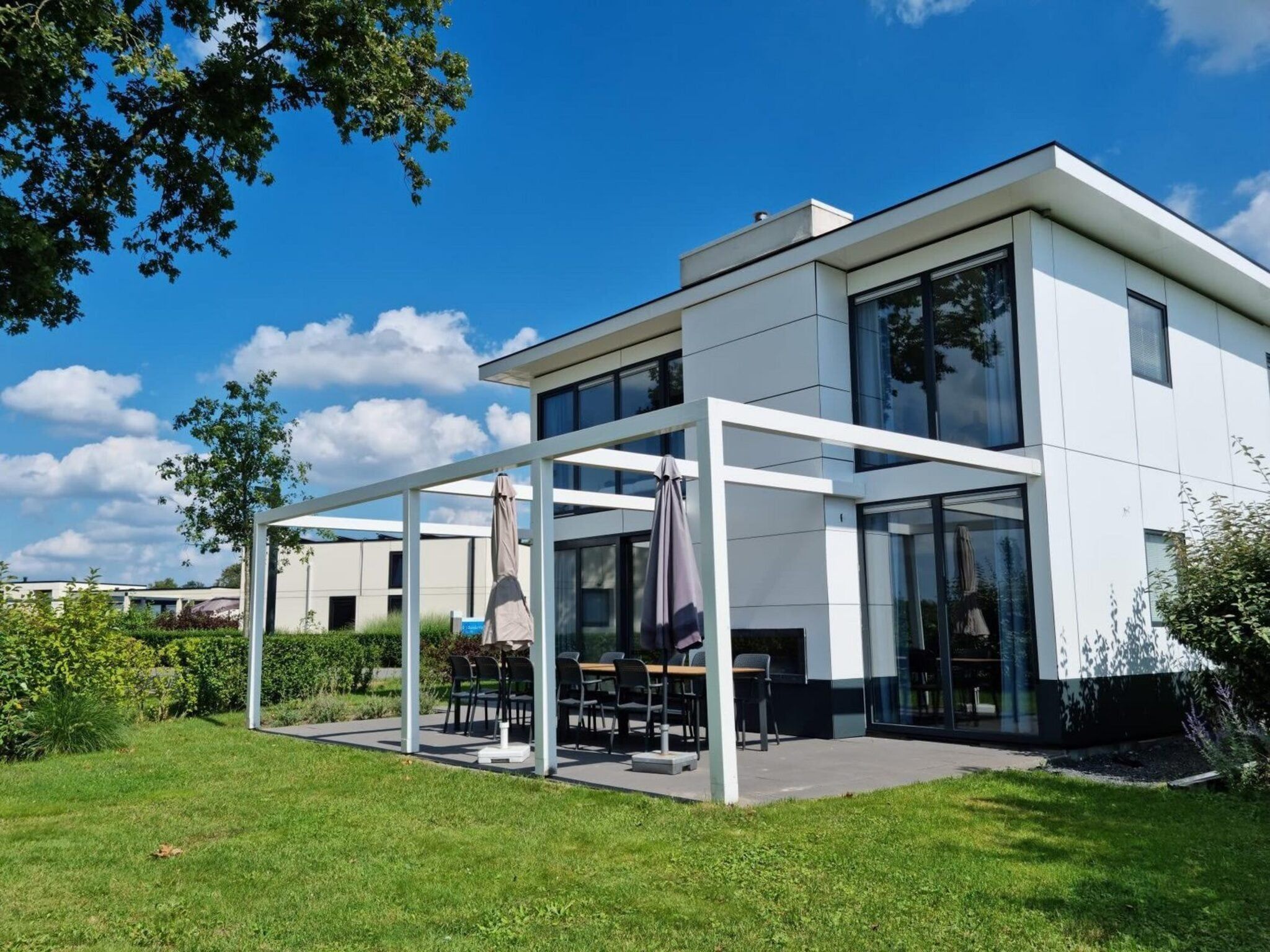 De buitenkant van Cube Magnifique 10 in Nijkerk
