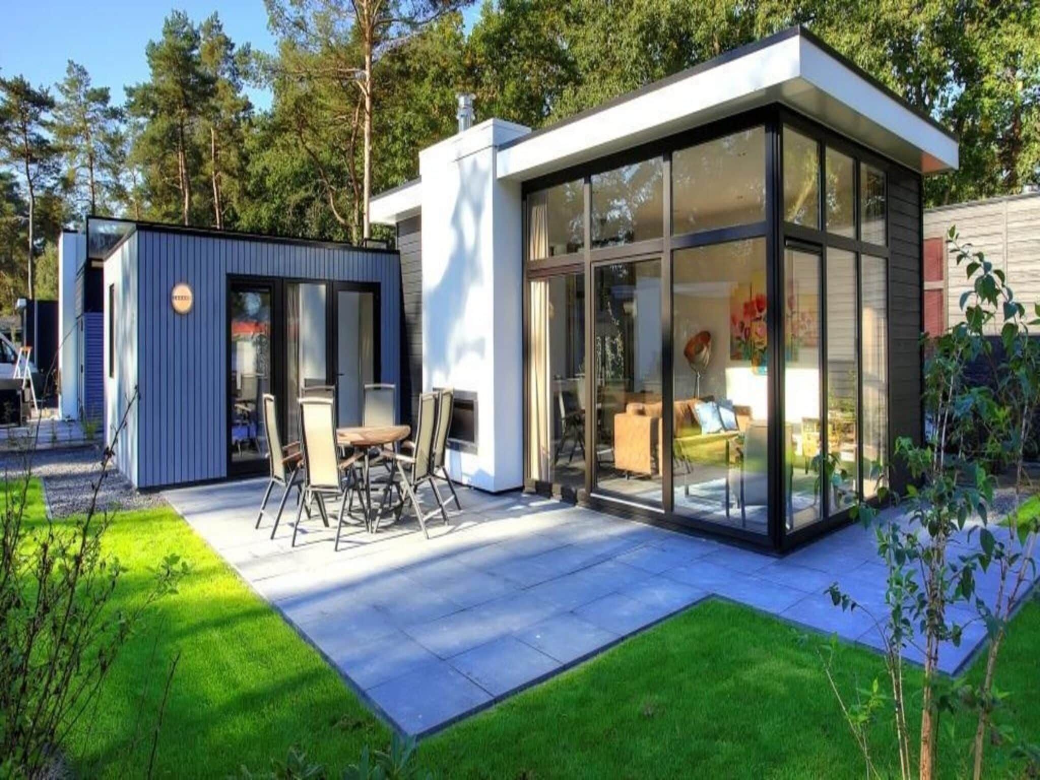 Het terras van L-Cube 6 in Nijkerk