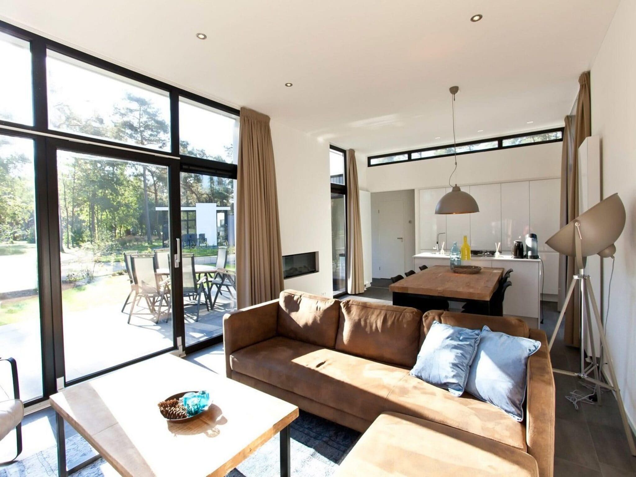 De woonkamer van L-Cube 6 in Nijkerk