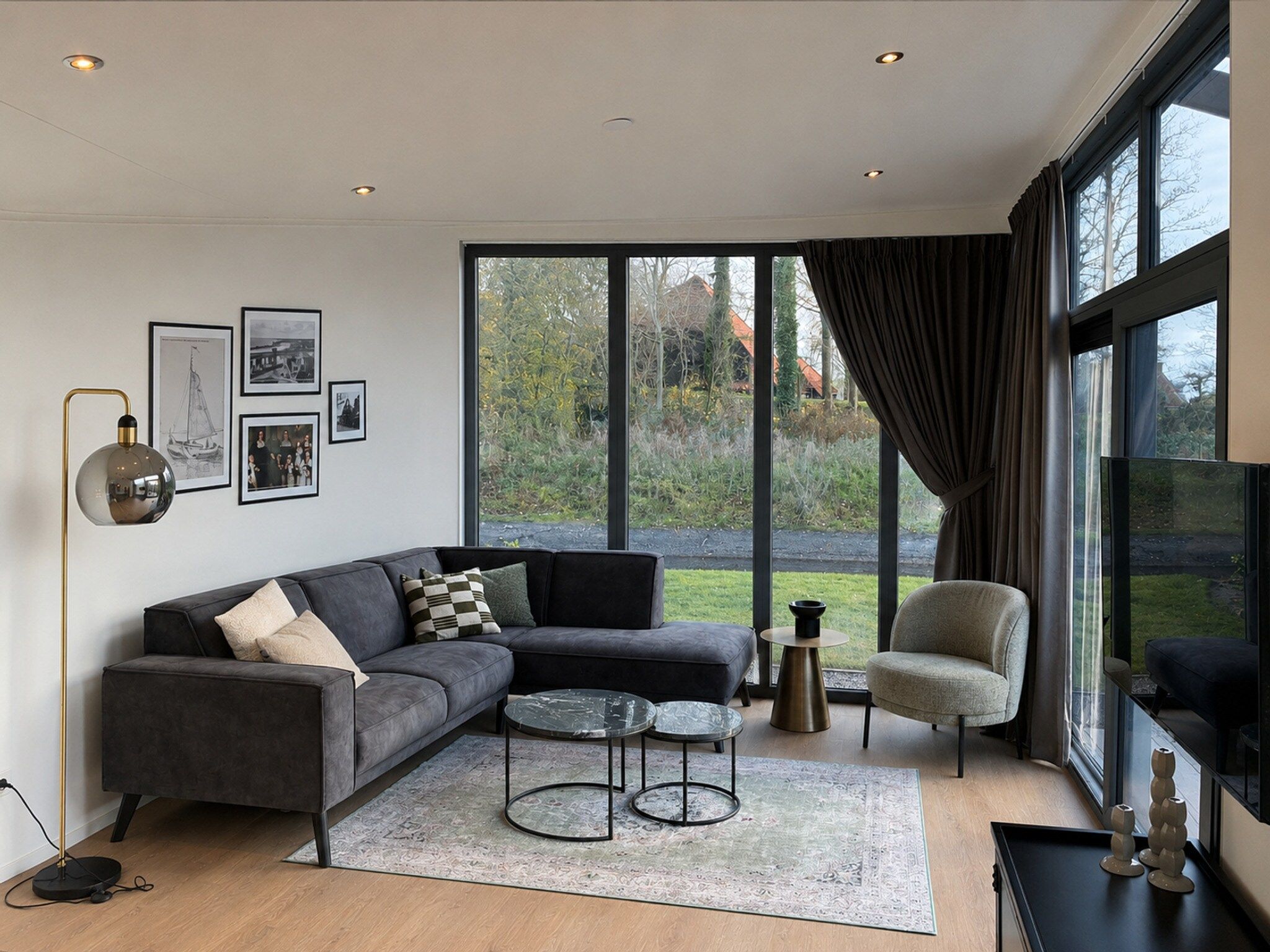 De woonkamer van Cube Split Culinair Wellness 6 in Enkhuizen