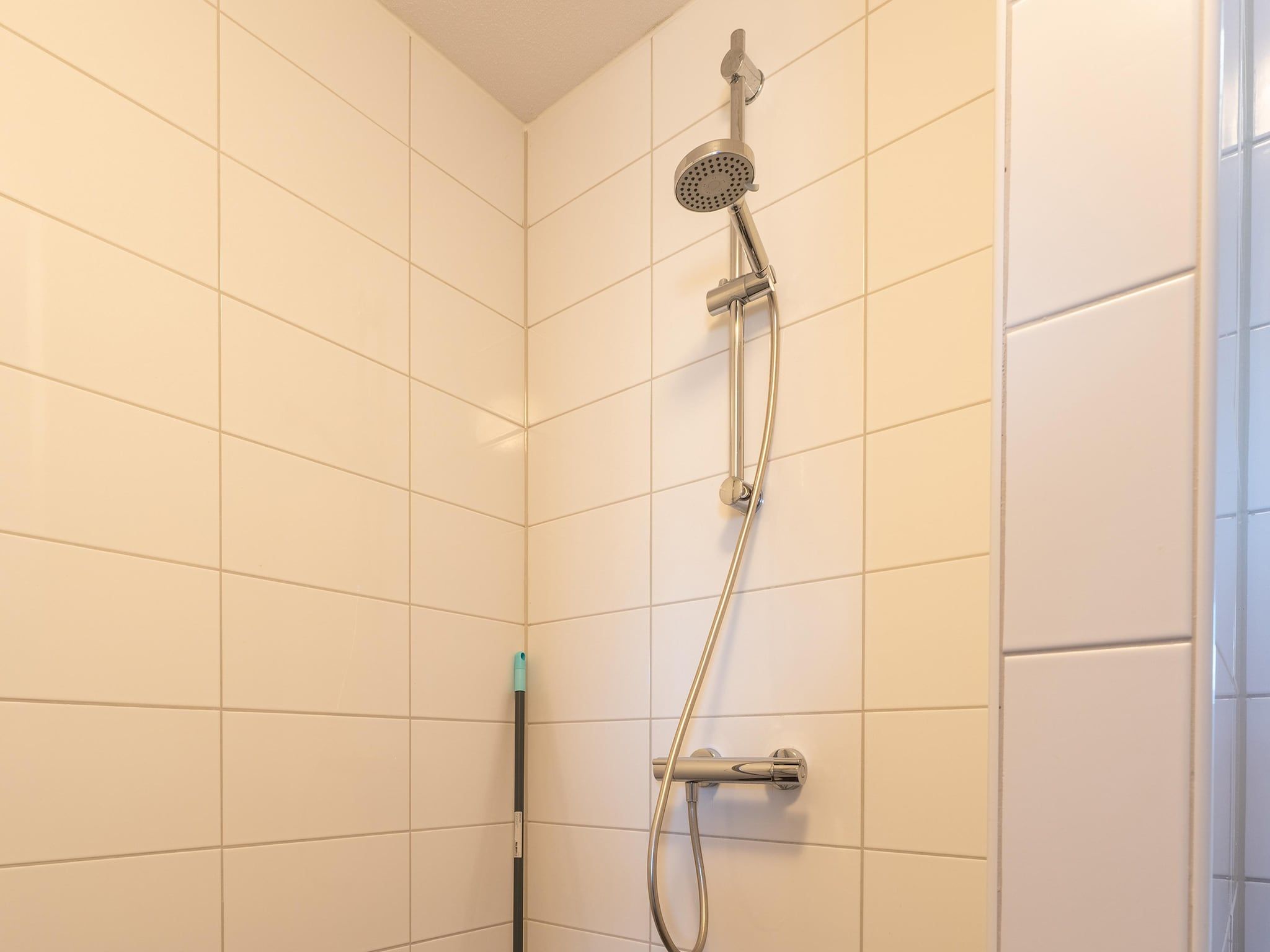 De badkamer van Wulpdal 63 in Scherpenisse