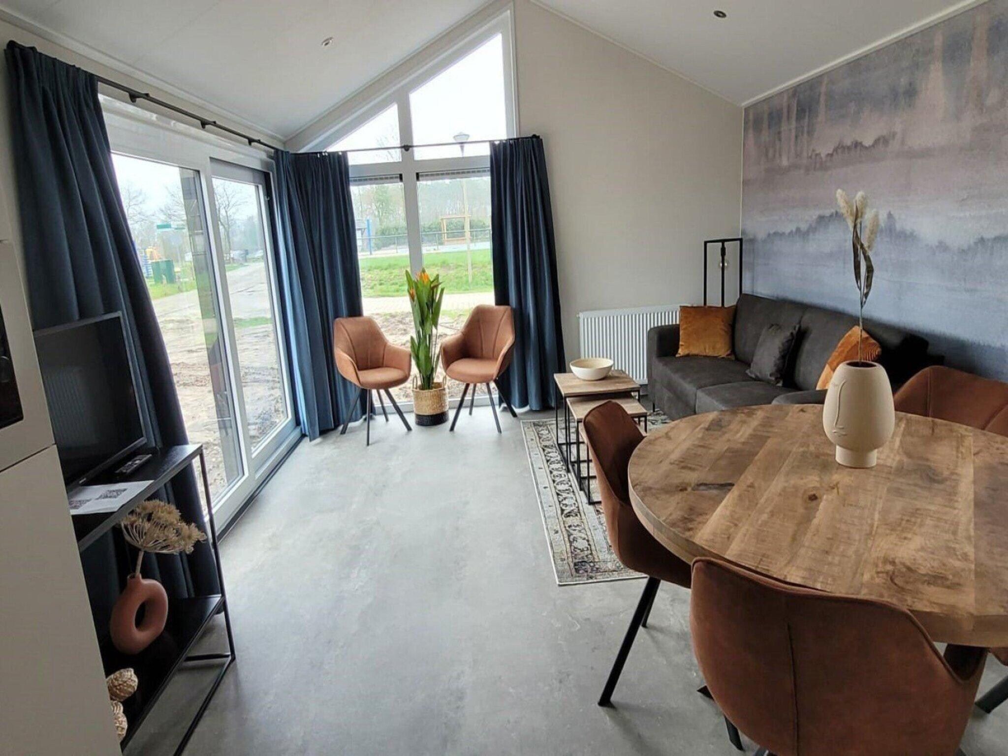 De woonkamer van Chalet Egel in Hengelo