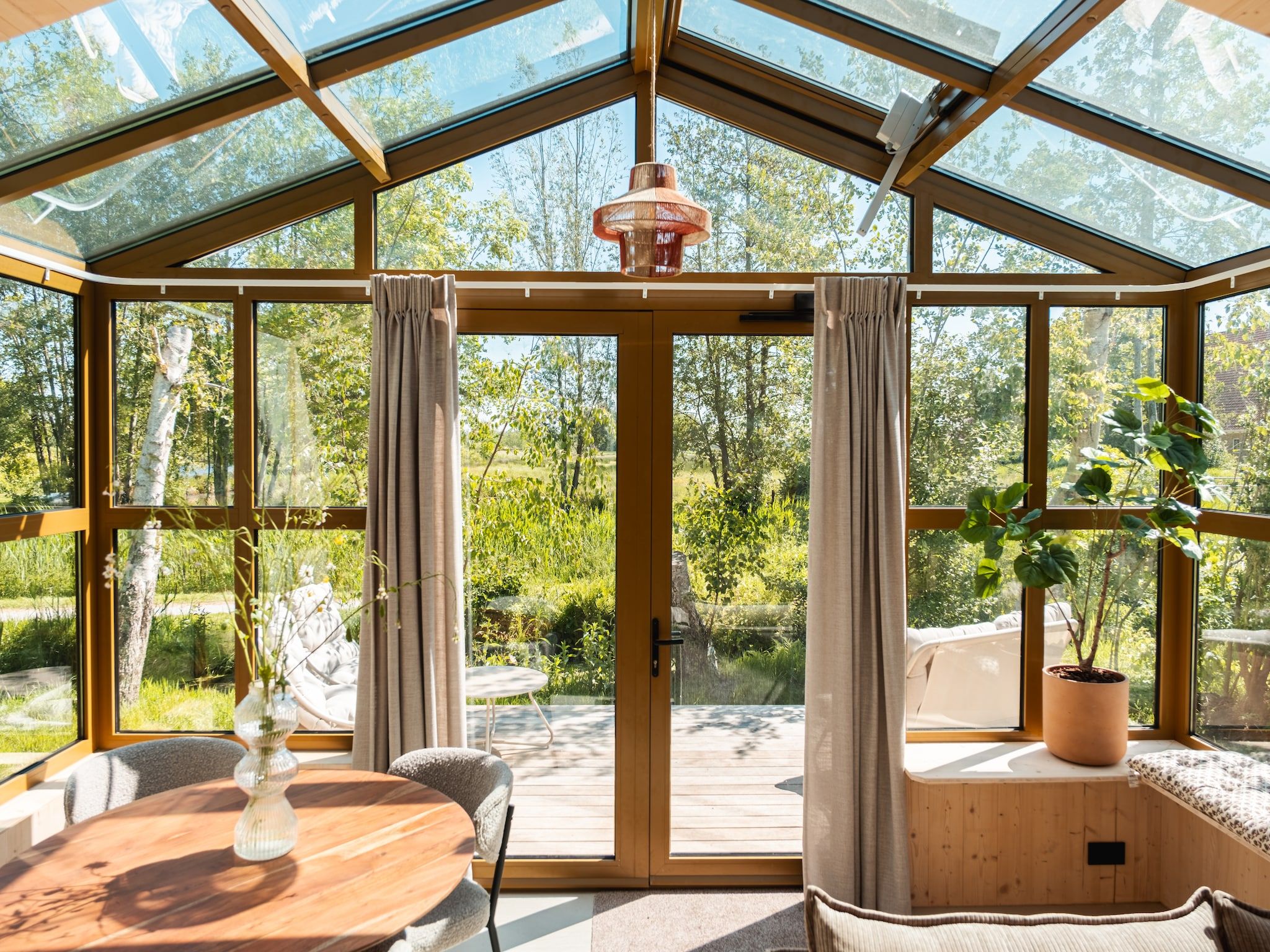 Het uitzicht vanaf Large Green House 4 persoons in Scherpenzeel (FR)