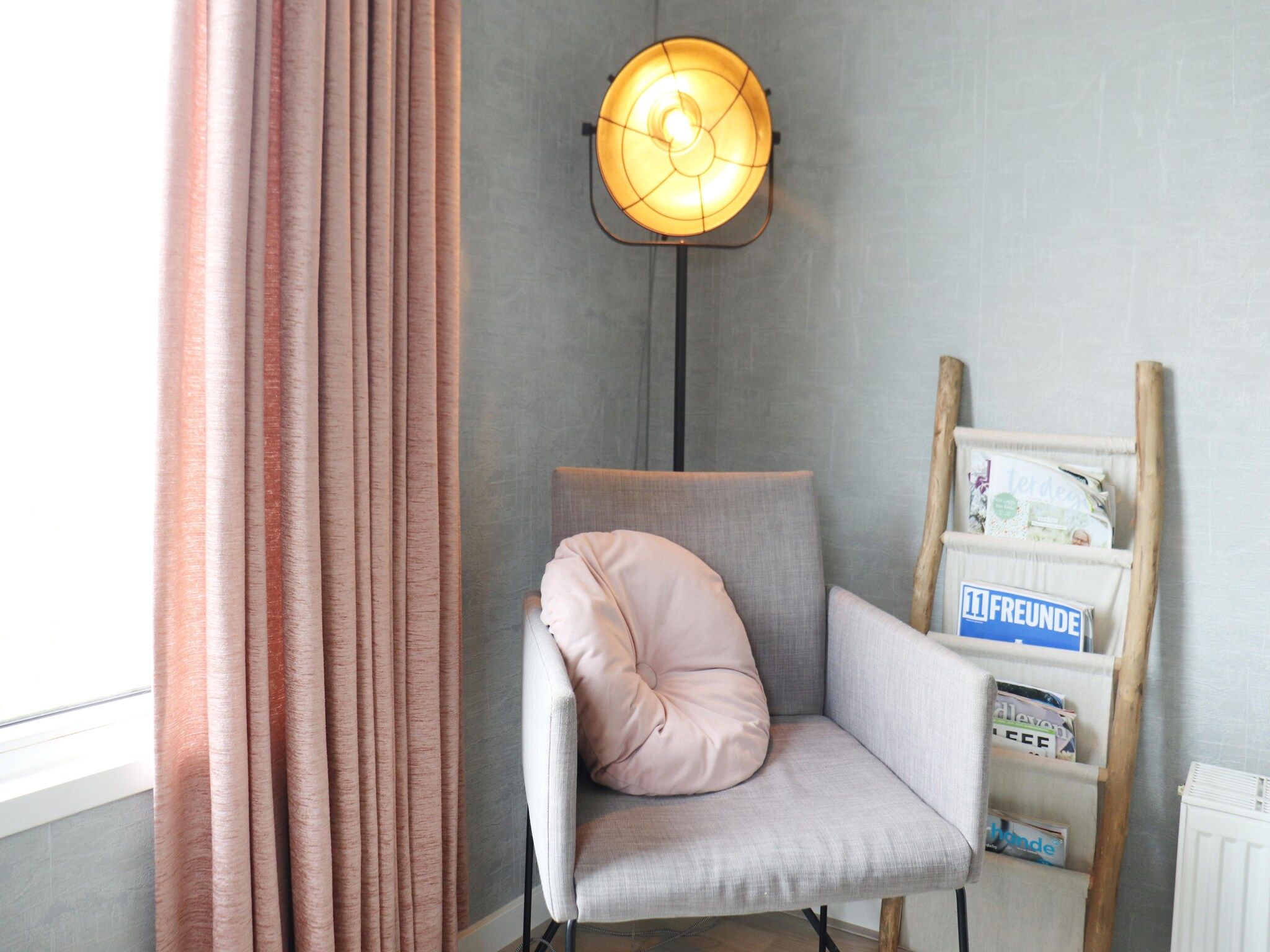 De woonkamer van Grutto en Turleluur in Tjerkgaast