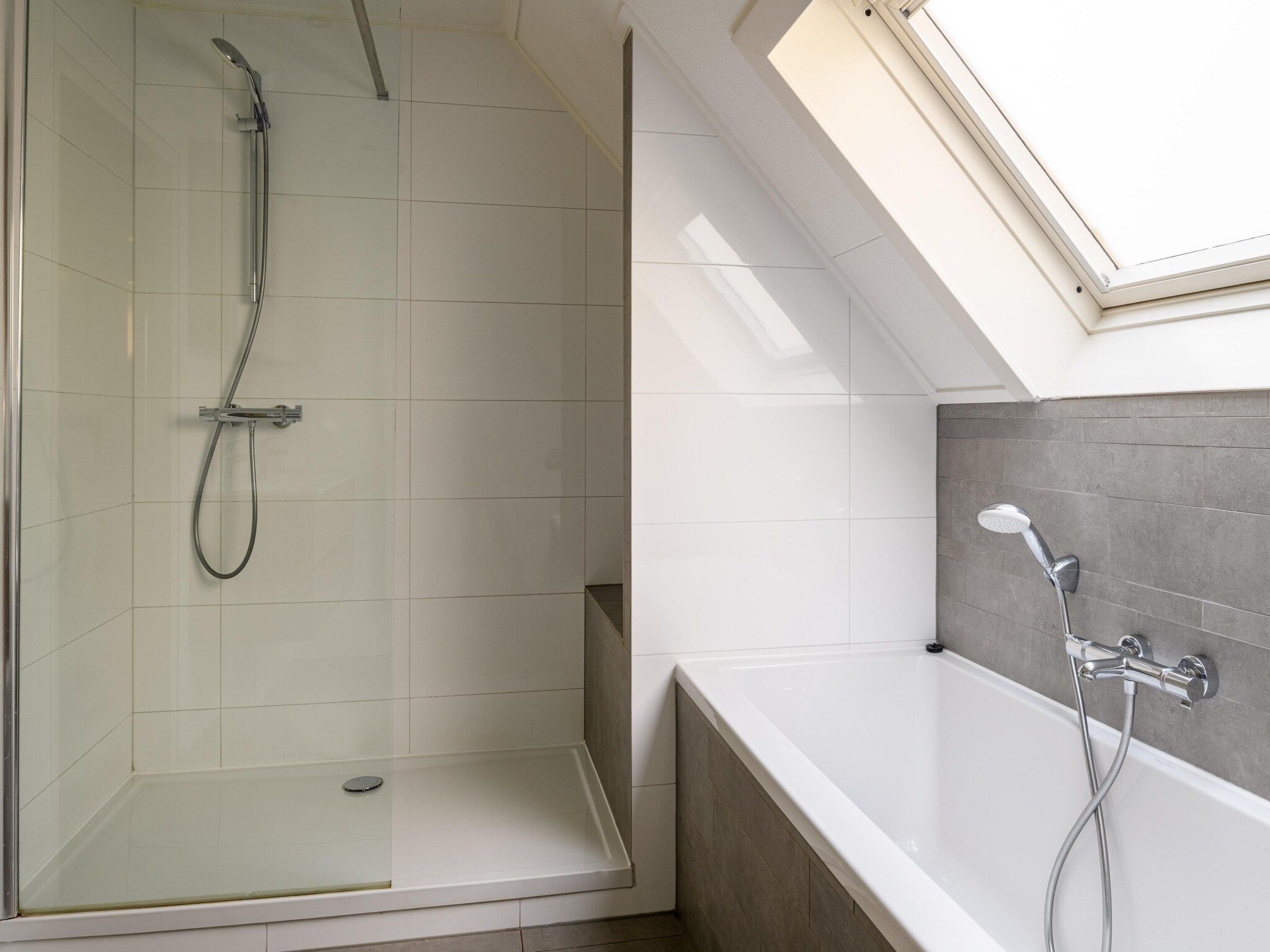 De badkamer van Parc Duc de Brabant 16 in Diessen-Baarschot