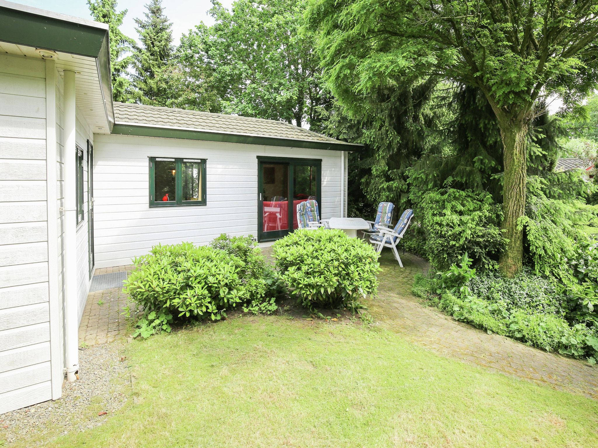 De buitenkant van Huisje Arti in Ommen- Stegeren