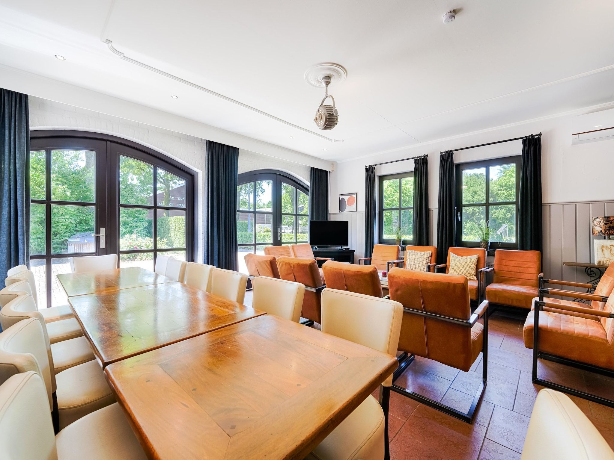 De eetkamer van 't Woold in Asten