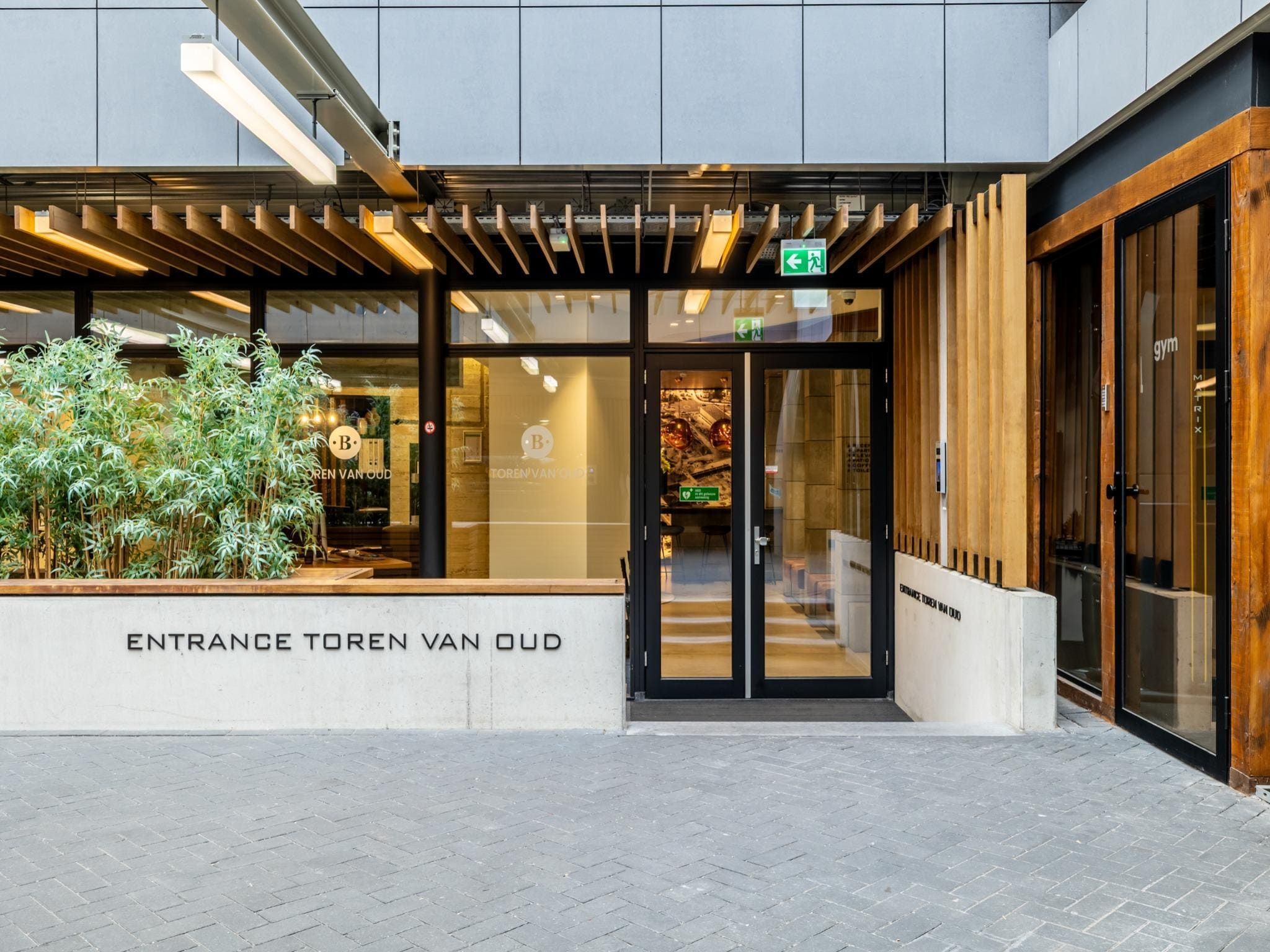 Voorzieningen bij Toren van Oud 3 in Den Haag