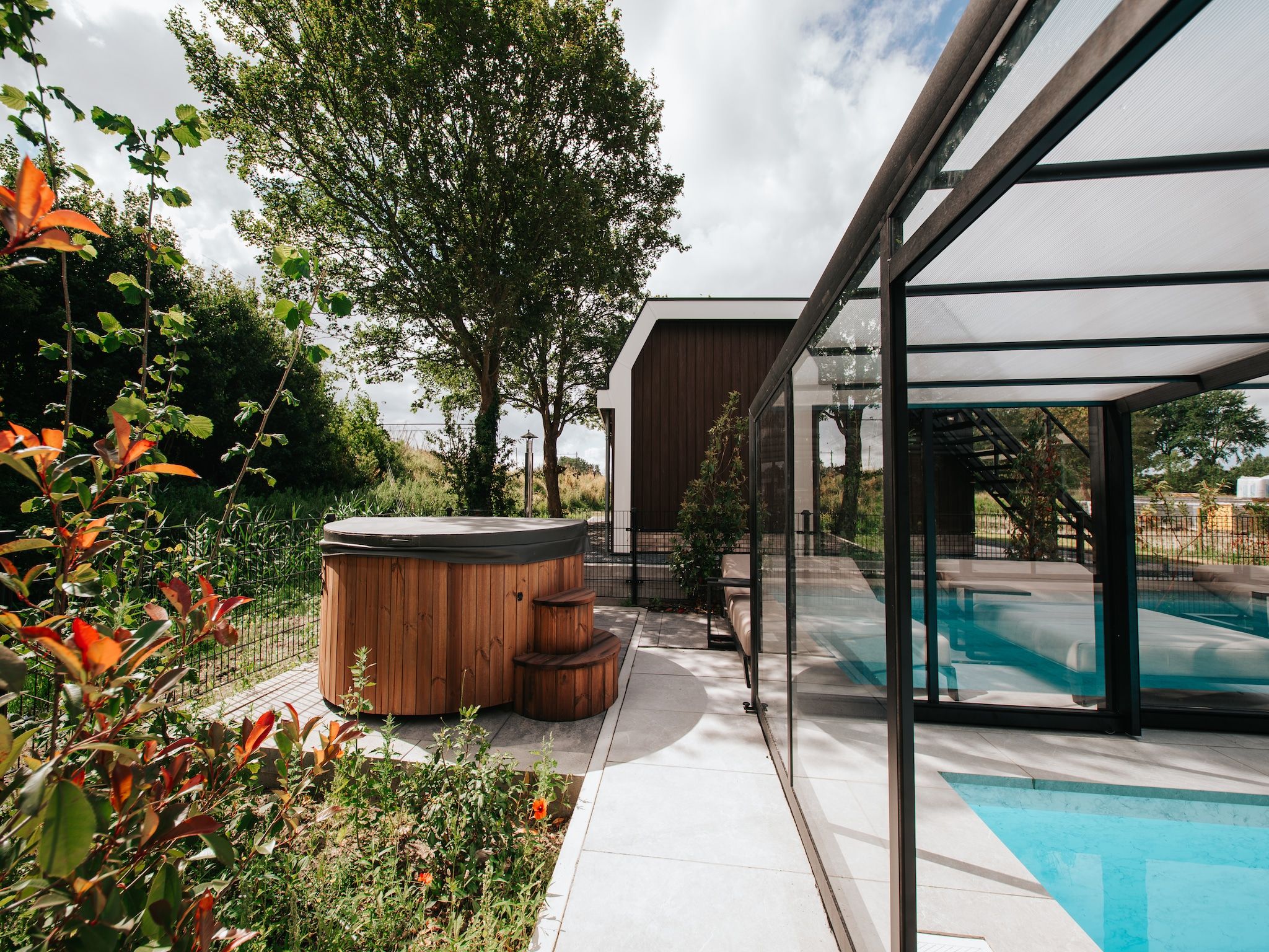 Voorzieningen bij Villa Watergloed | 16 personen in Waarland