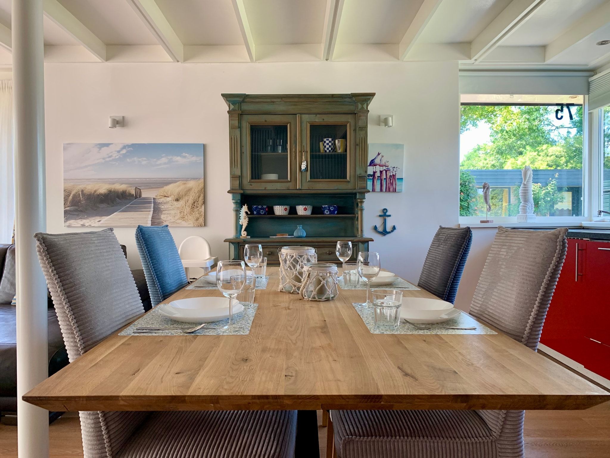 De eetkamer van Wildrijk 075 in Sint Maartenszee