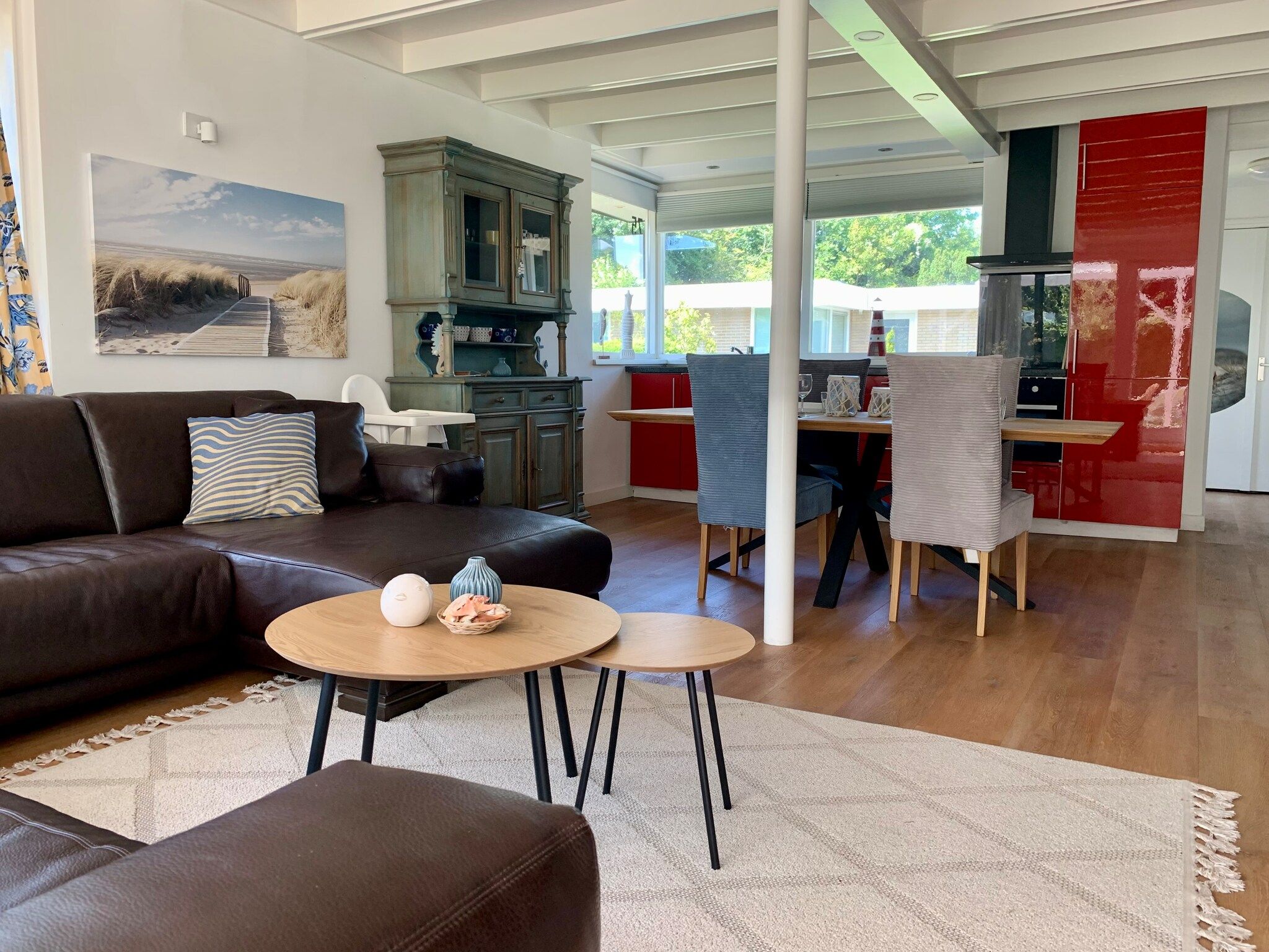 De woonkamer van Wildrijk 075 in Sint Maartenszee