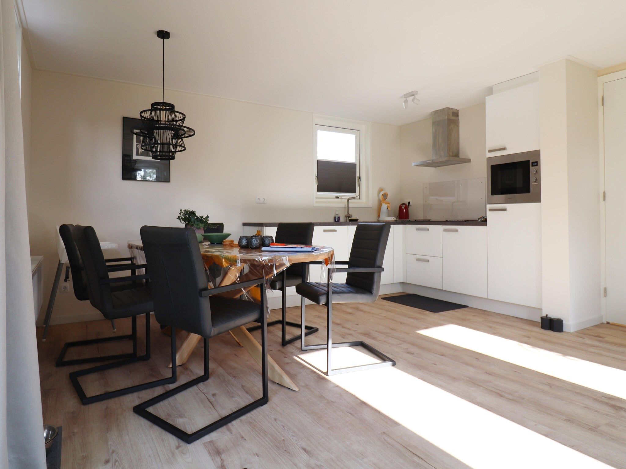 De woonkamer van Chaletwoning in Sint Nicolaasga