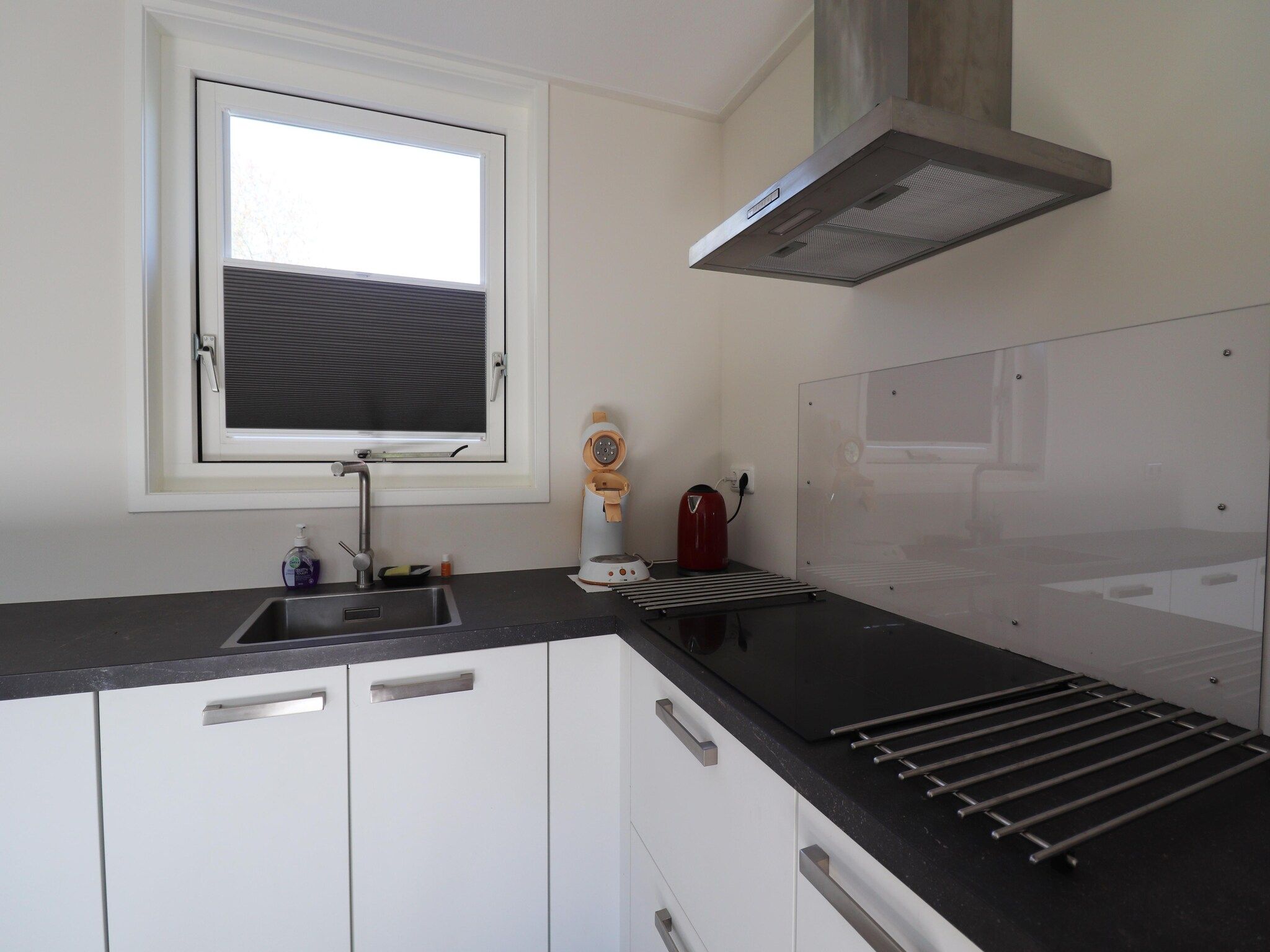 De keuken van Chaletwoning in Sint Nicolaasga