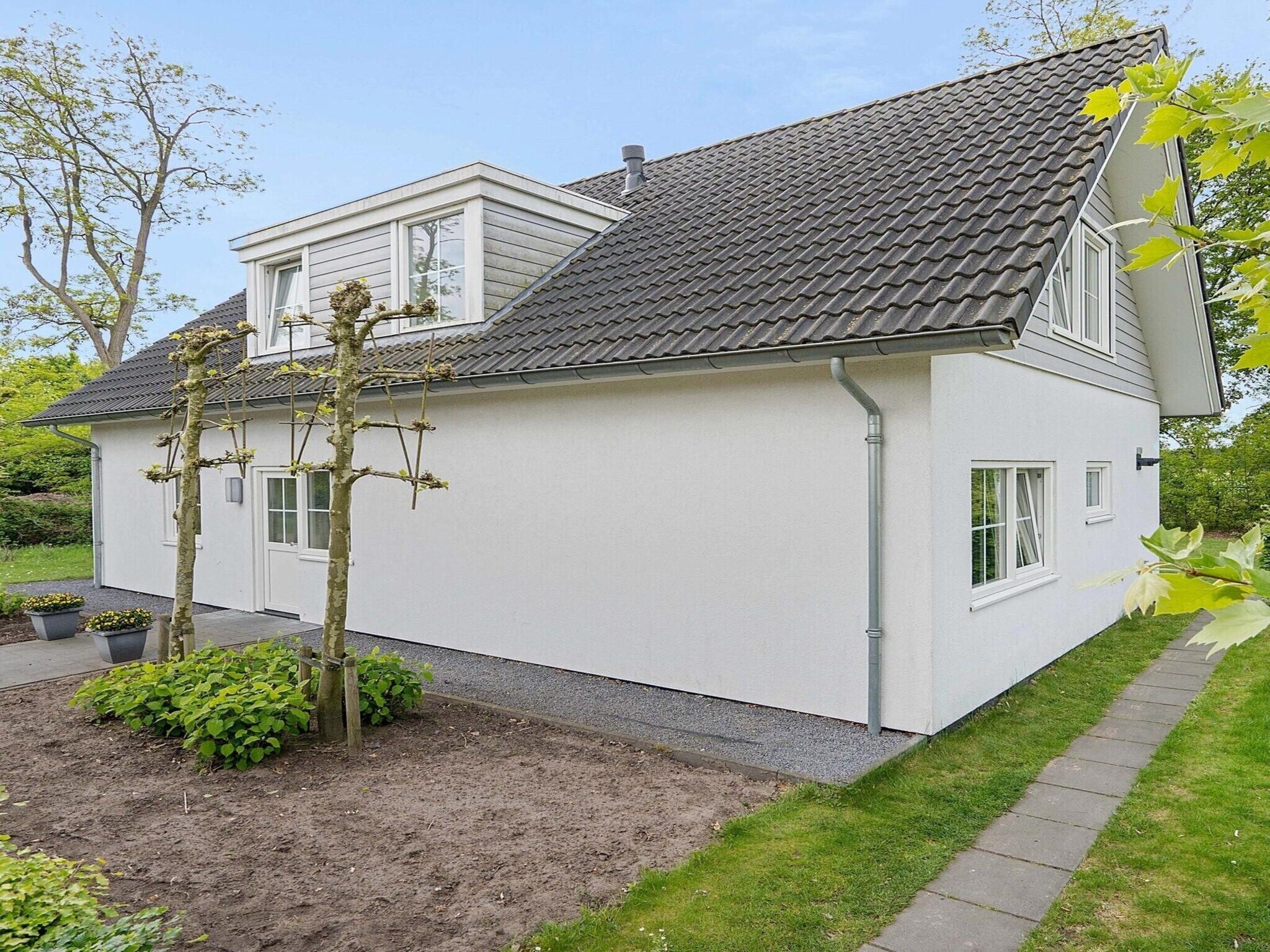 De buitenkant van Villa de Hertog 722 in Baarle-nassau