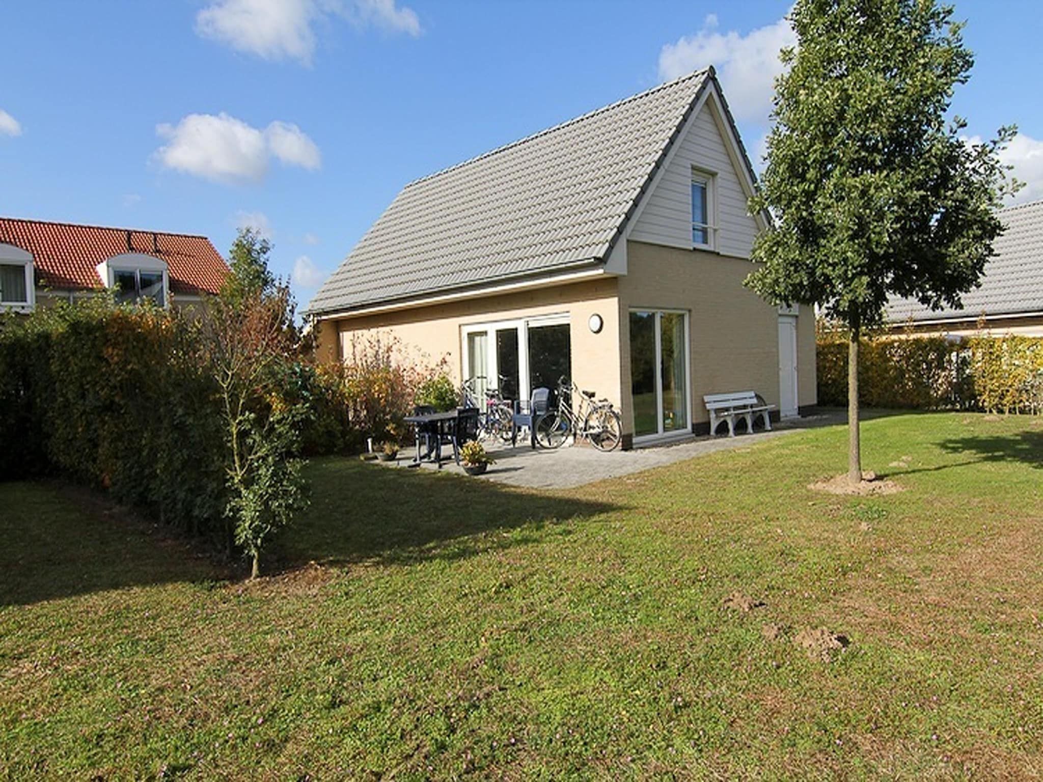 De buitenkant van Boswoning in Heel