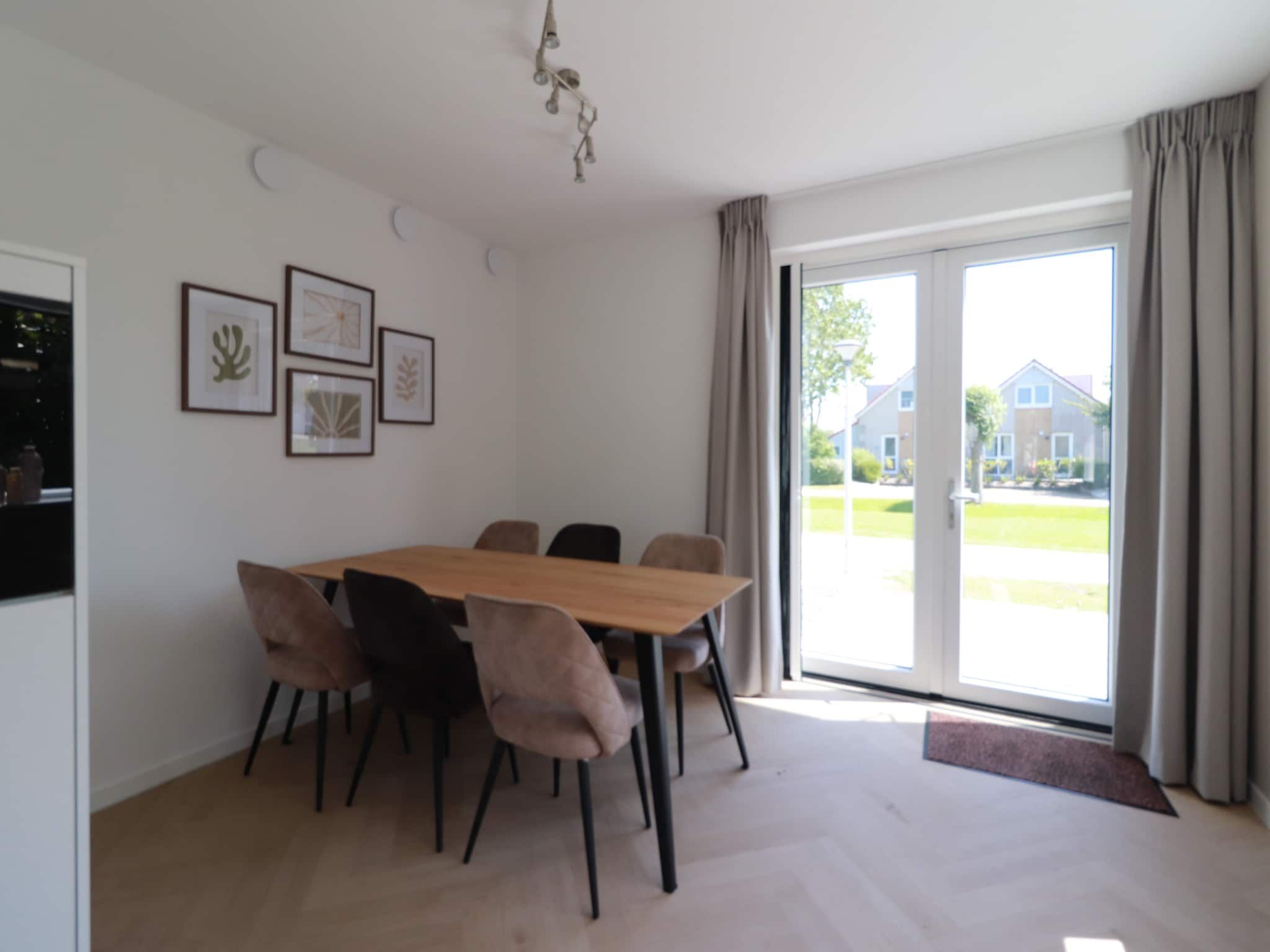 De eetkamer van Solo+ XL - 6 persons in Makkum