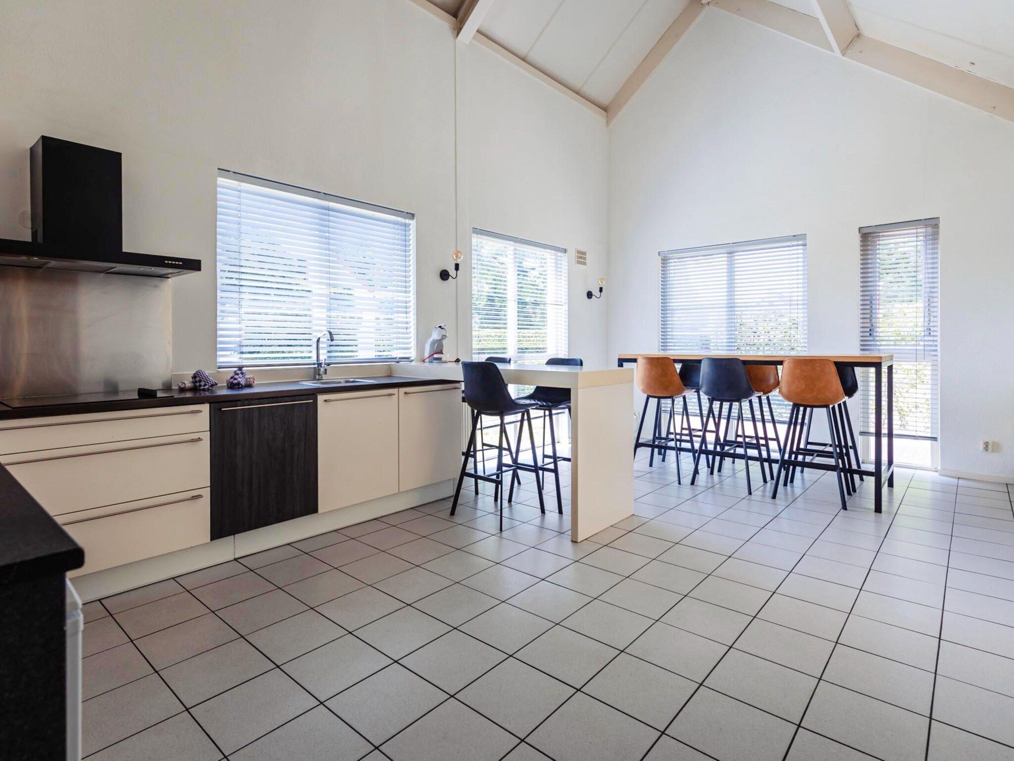 De keuken van 16 - Persons Family bungalow in Ewijk