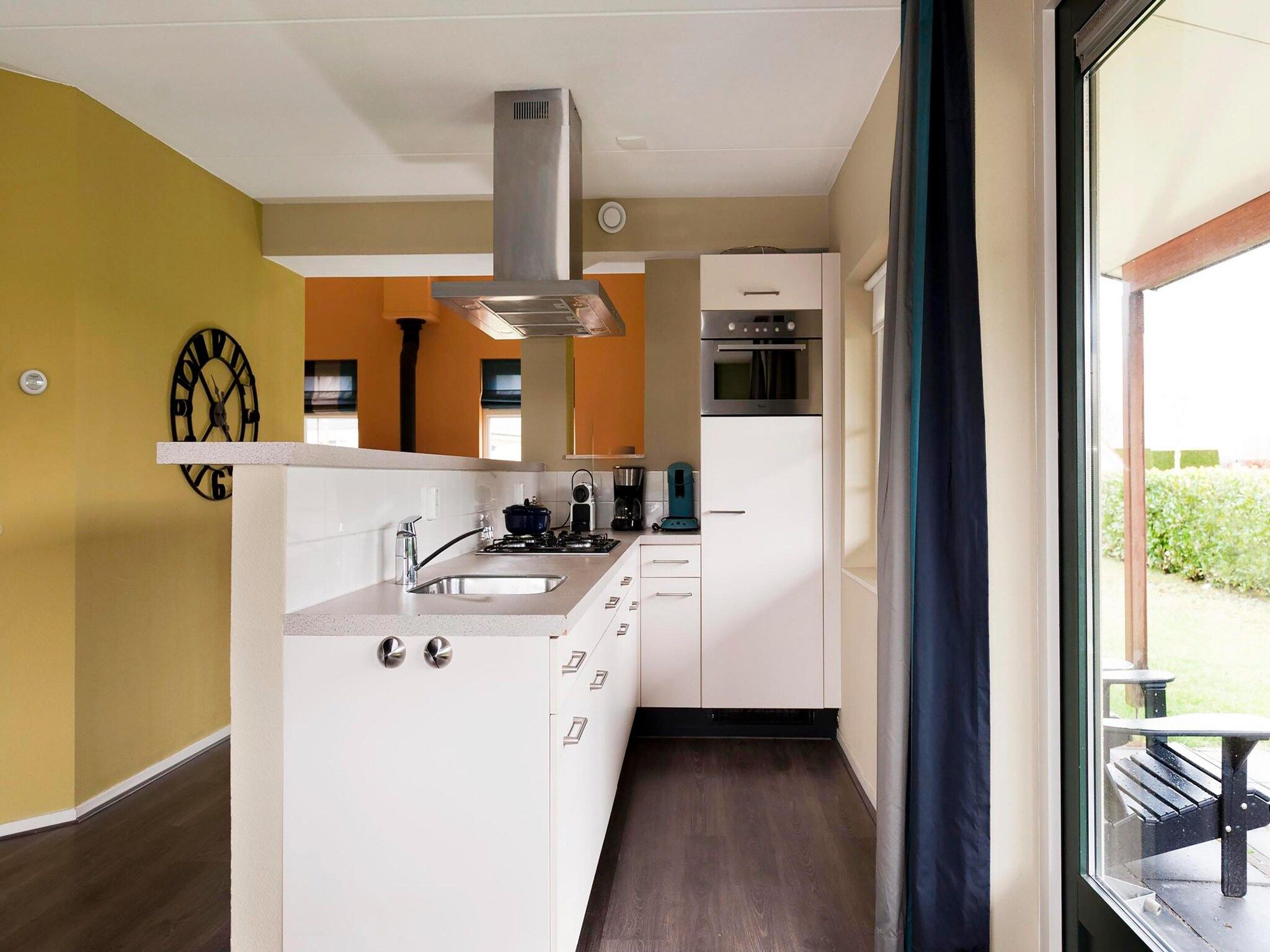 De keuken van 8 pers. Heerd Wellness de luxe in Vlagtwedde