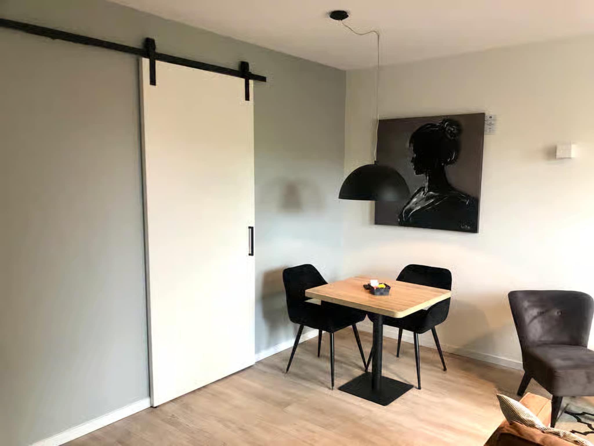 De eetkamer van Plein 40 Lodge 15 in Zoutelande